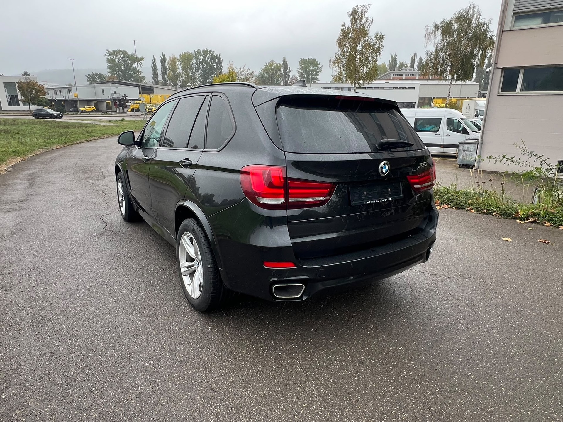 BMW X5 xDrive 40d Steptronic M-SPORT-image-2