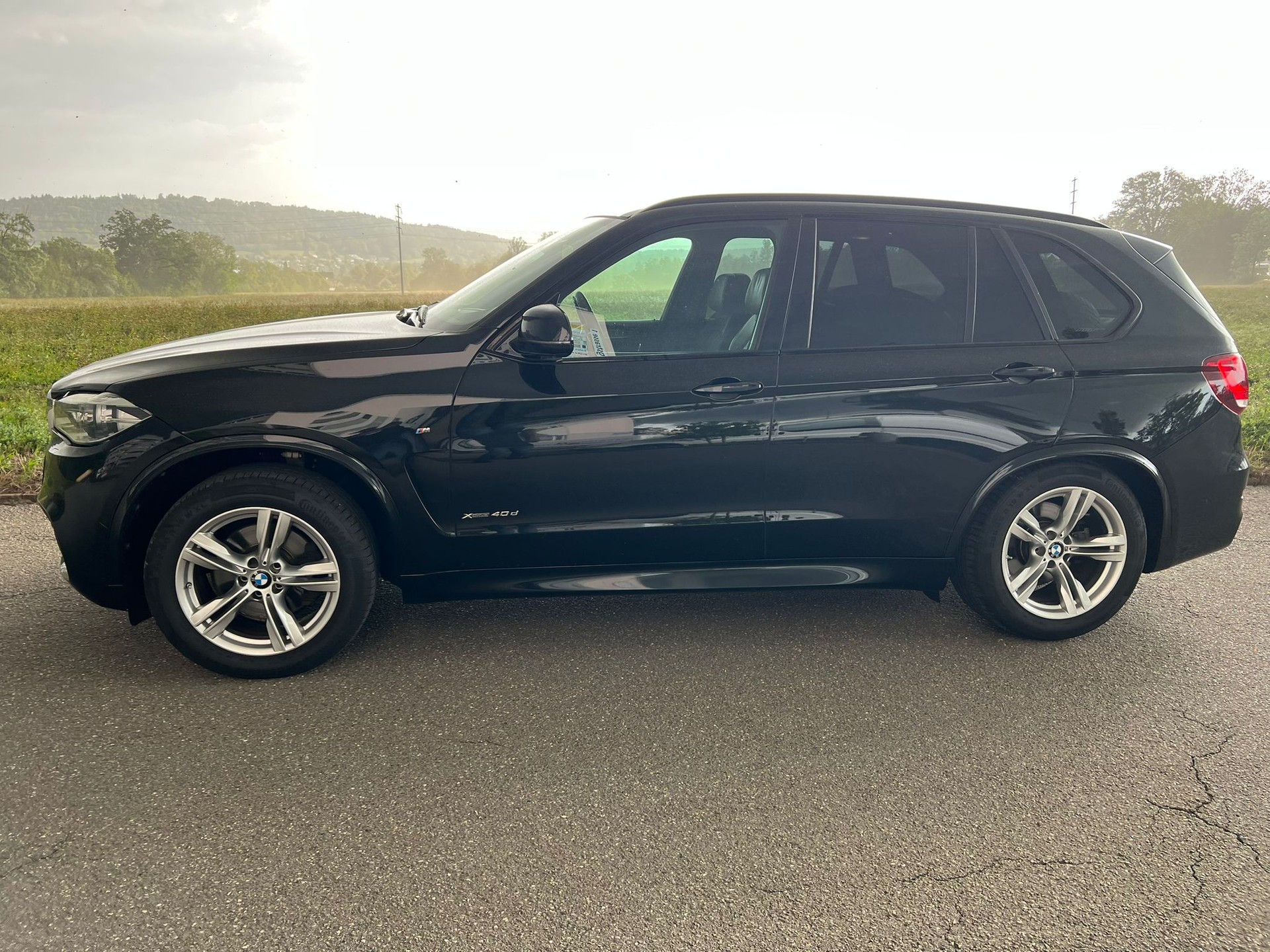 BMW X5 xDrive 40d Steptronic M-SPORT-image-5