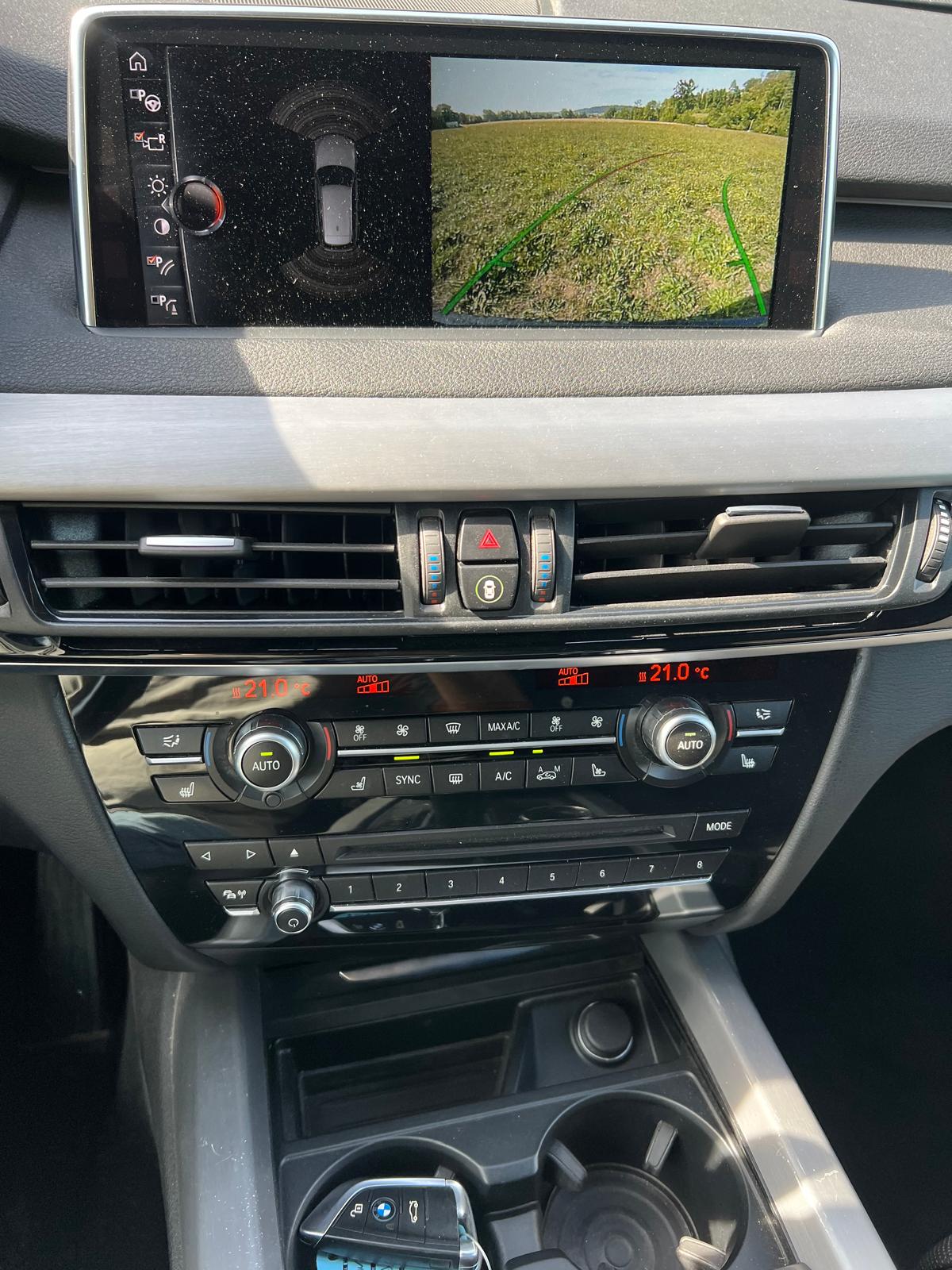 BMW X5 xDrive 40d Steptronic M-SPORT-image-12