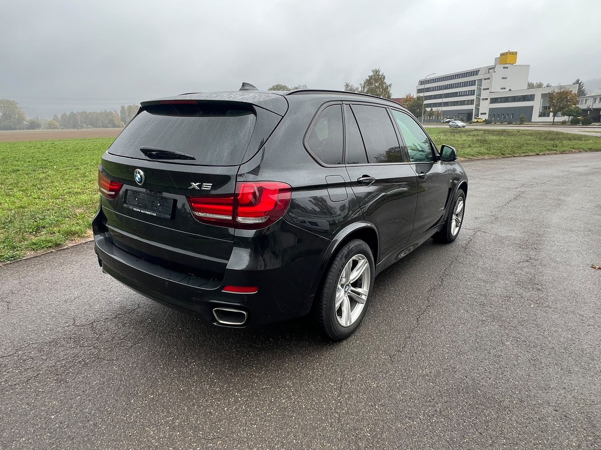 BMW X5 xDrive 40d Steptronic M-SPORT-image-3