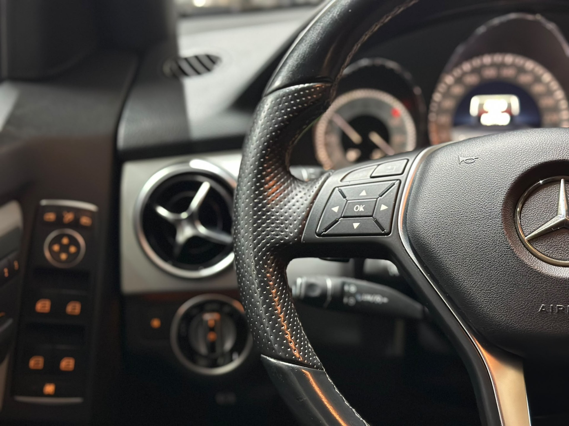 MERCEDES-BENZ GLK 220 BlueTEC 4Matic 7G-Tronic-image-15