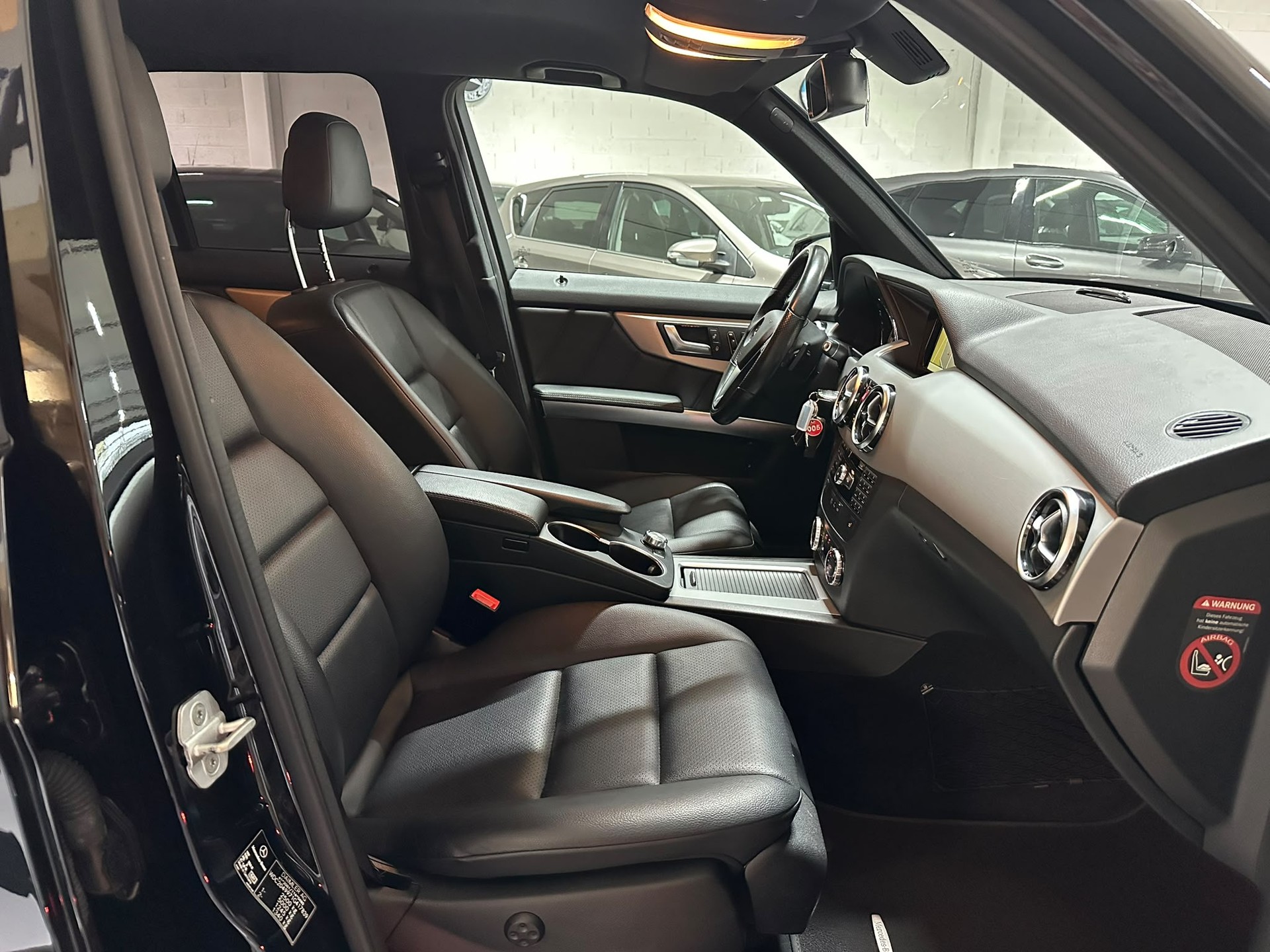 MERCEDES-BENZ GLK 220 BlueTEC 4Matic 7G-Tronic-image-11