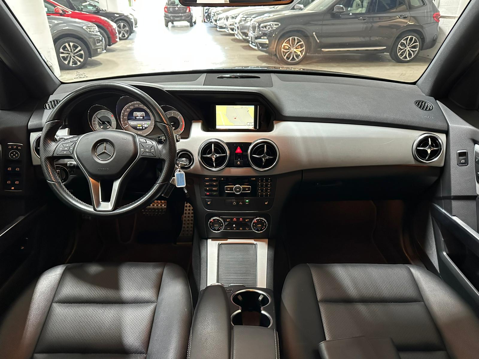 MERCEDES-BENZ GLK 220 BlueTEC 4Matic 7G-Tronic-image-10