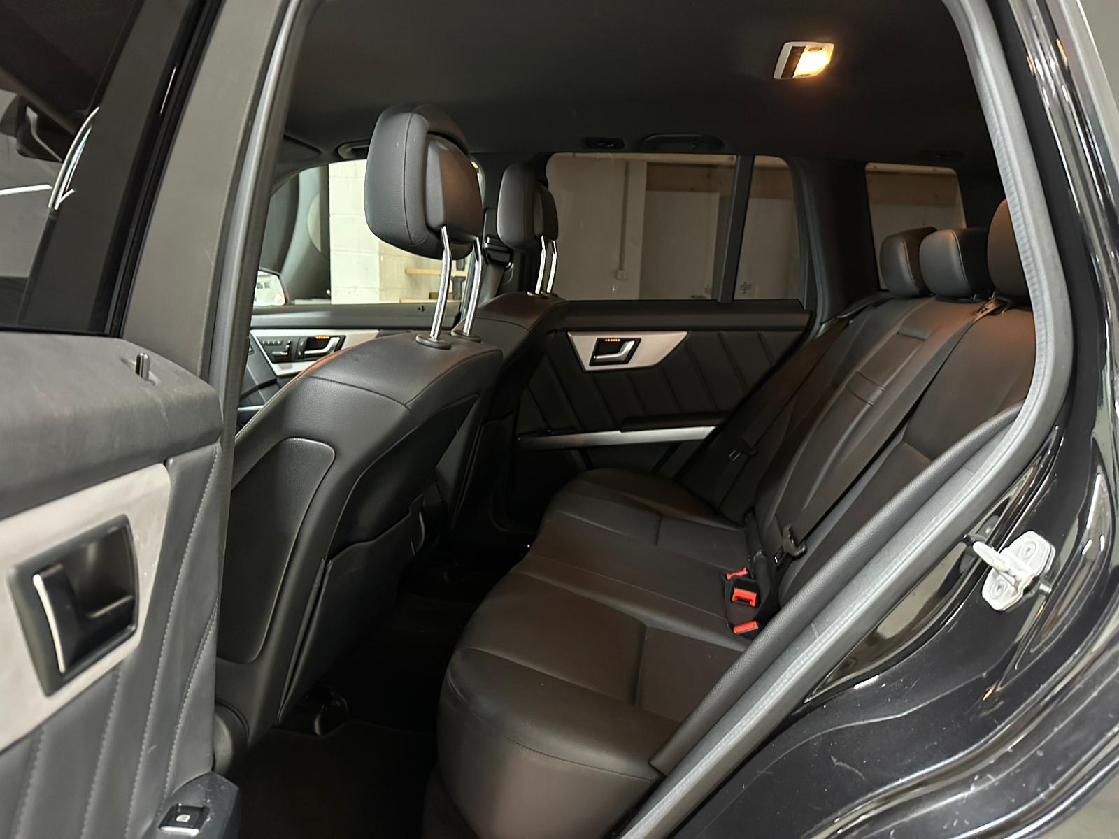 MERCEDES-BENZ GLK 220 BlueTEC 4Matic 7G-Tronic-image-15