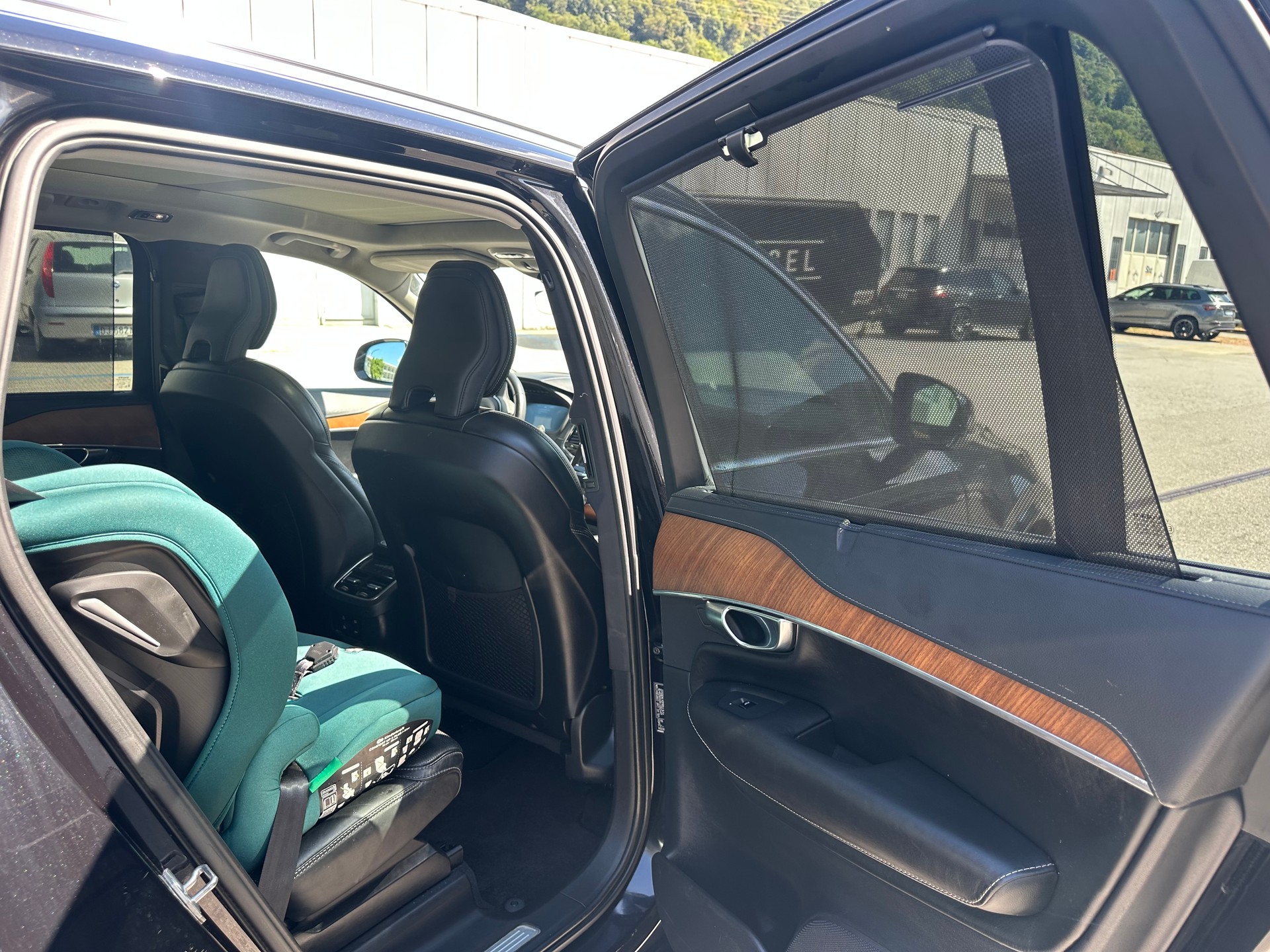 VOLVO XC90 D5 AWD Inscription Geartronic-image-10