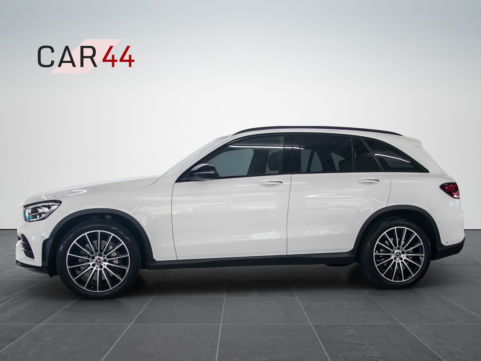 MERCEDES-BENZ GLC 220 d AMG Line 4Matic 9G-Tronic-showroom-element-1