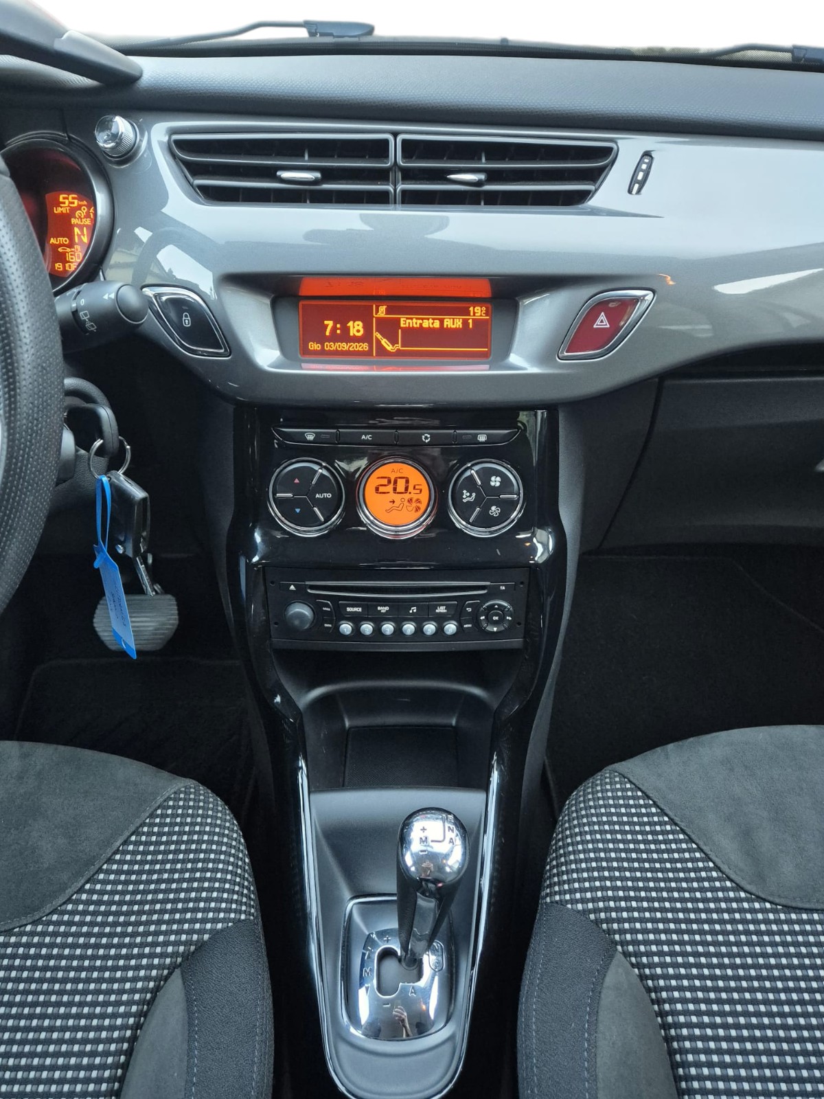 CITROEN C3 1.2i Exclusive ETG5-image-9
