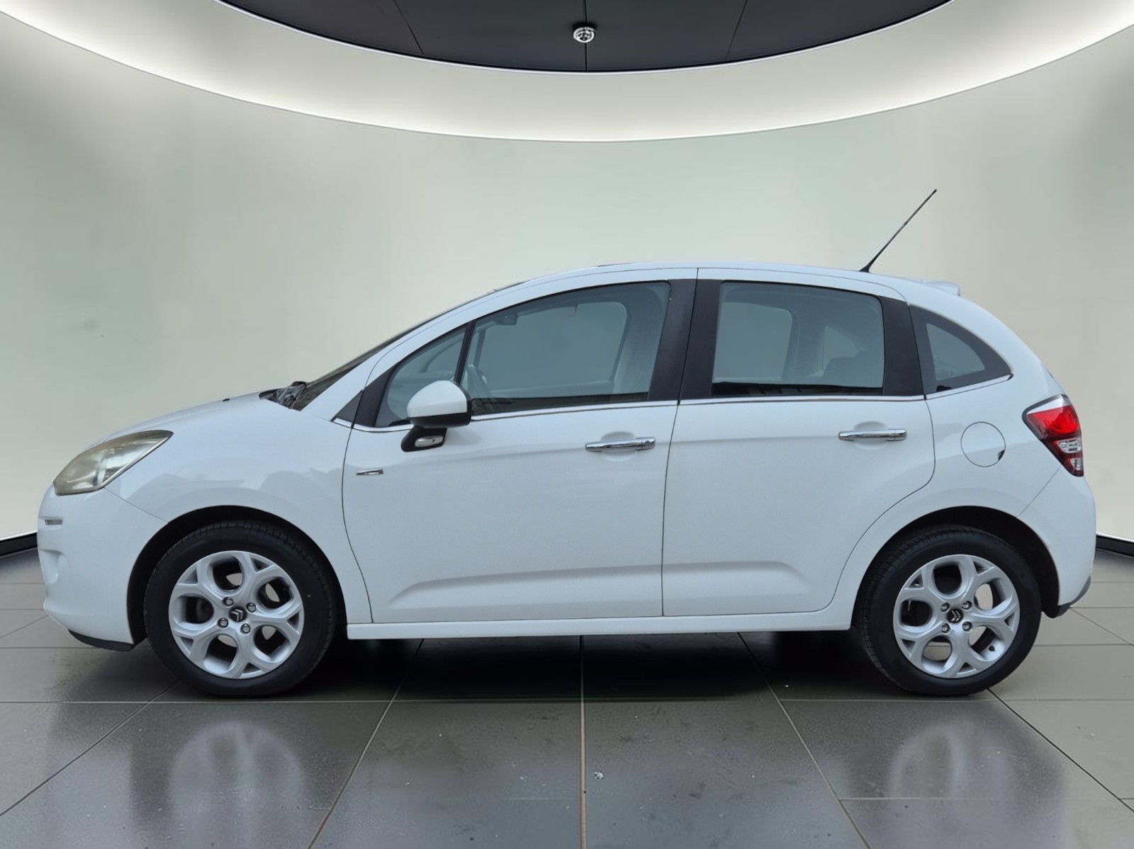CITROEN C3 1.2i Exclusive ETG5-image-7