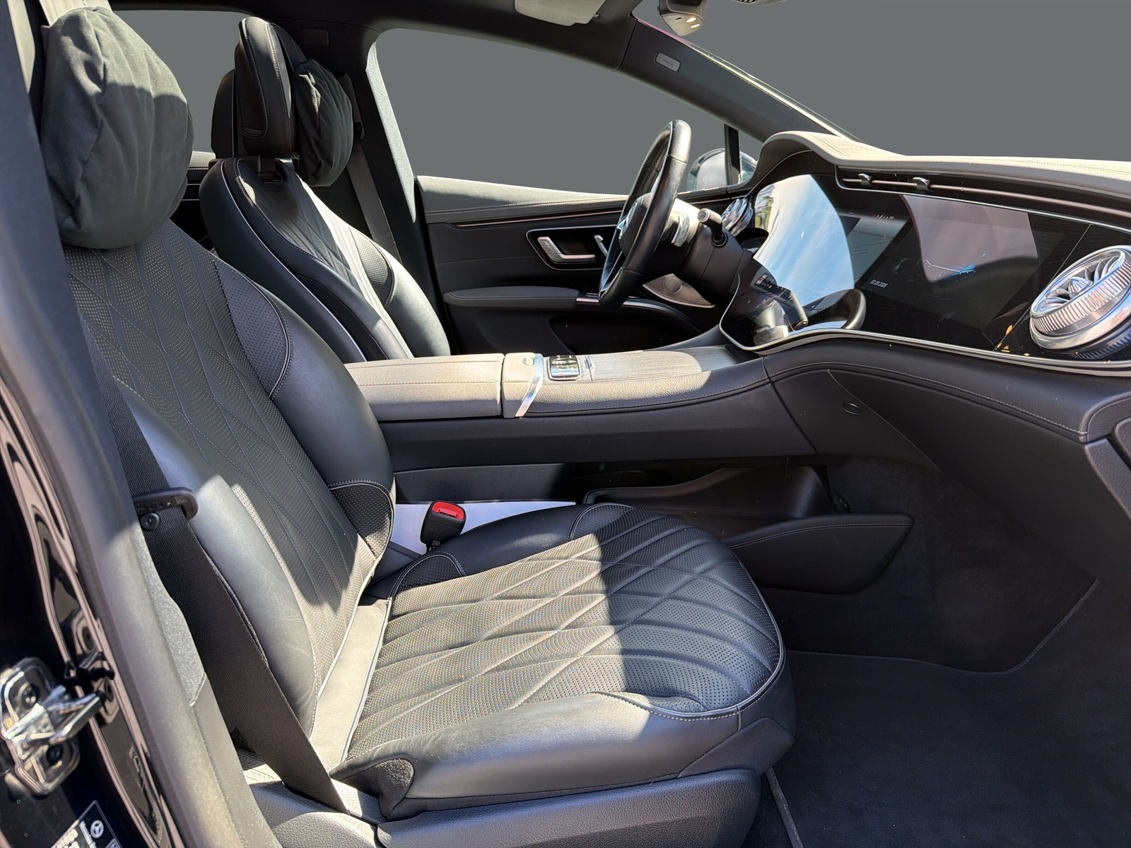 MERCEDES-BENZ EQS 580 AMG Line 4Matic-image-17
