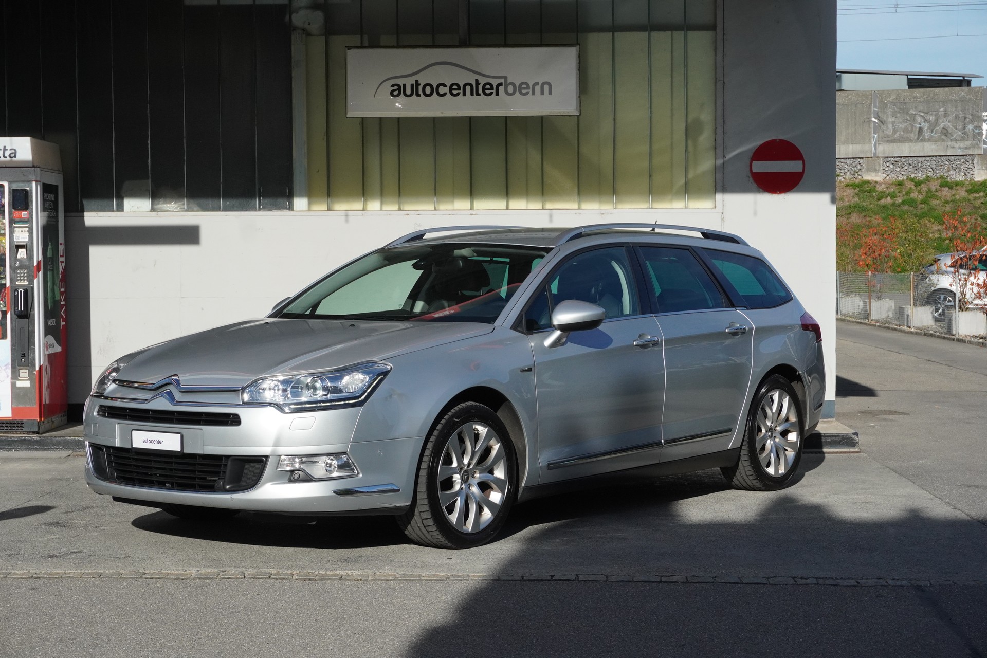 CITROEN C5 Tourer 1.6 Turbo Exclusive Automatic-image-0