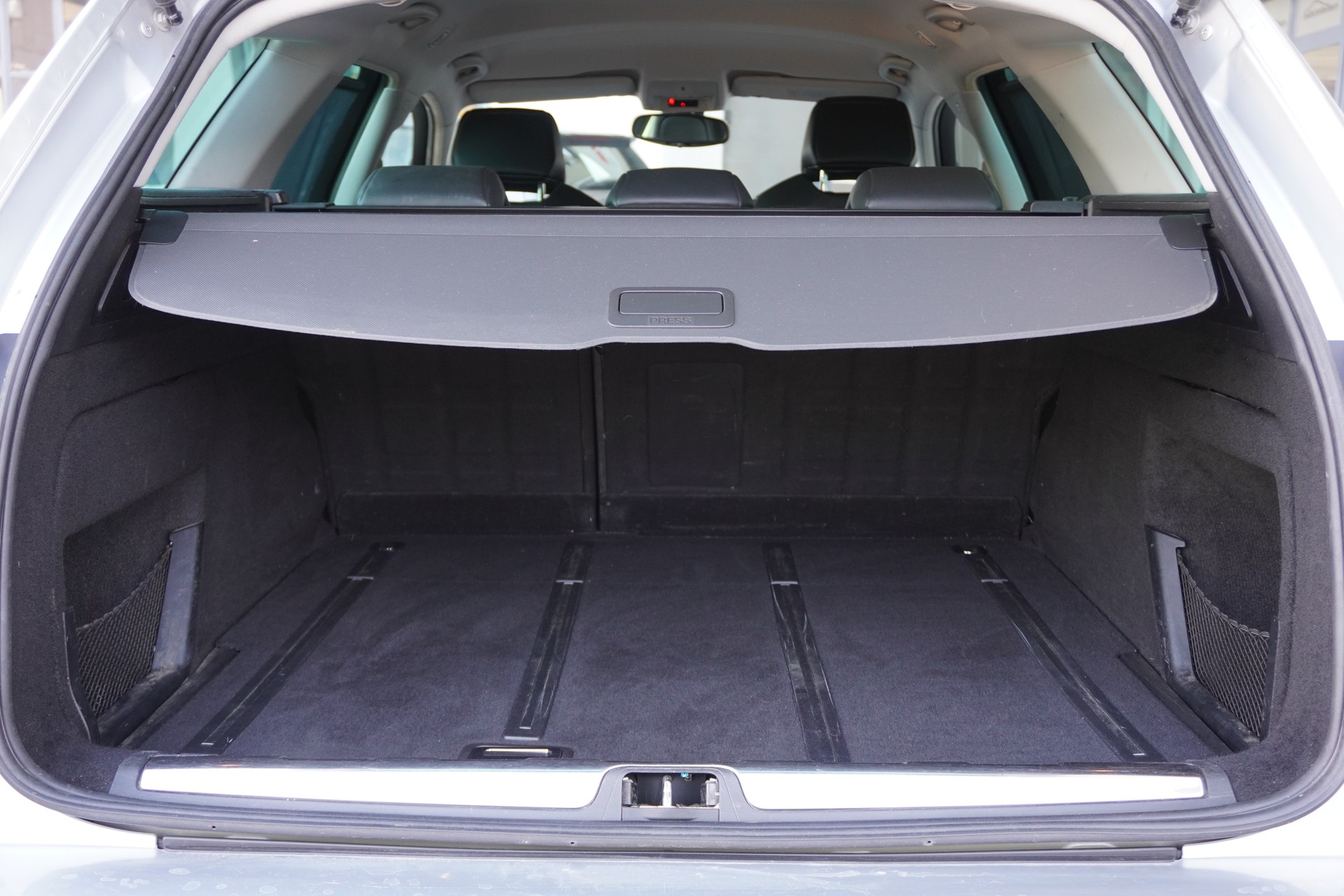 CITROEN C5 Tourer 1.6 Turbo Exclusive Automatic-image-14
