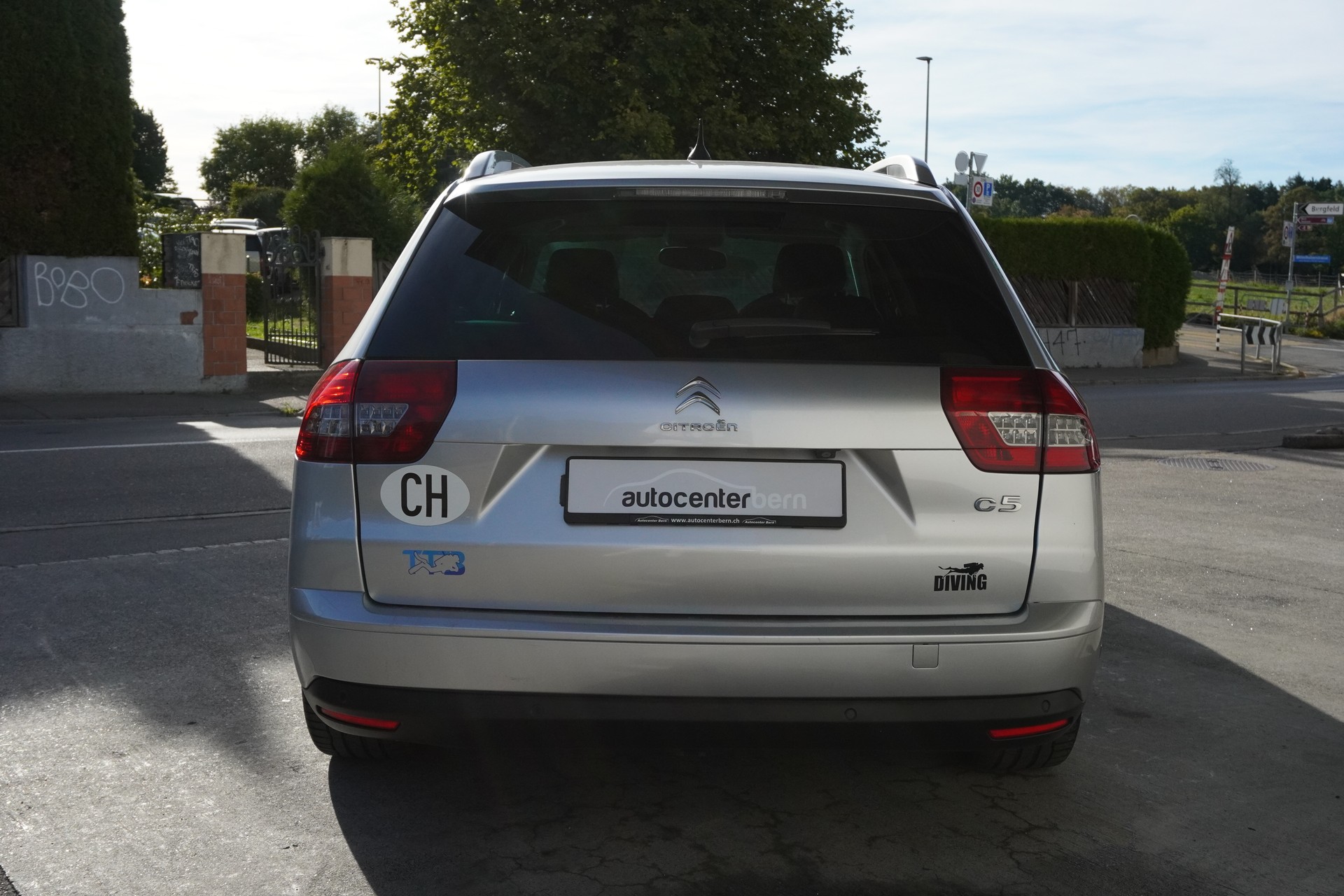 CITROEN C5 Tourer 1.6 Turbo Exclusive Automatic-image-4