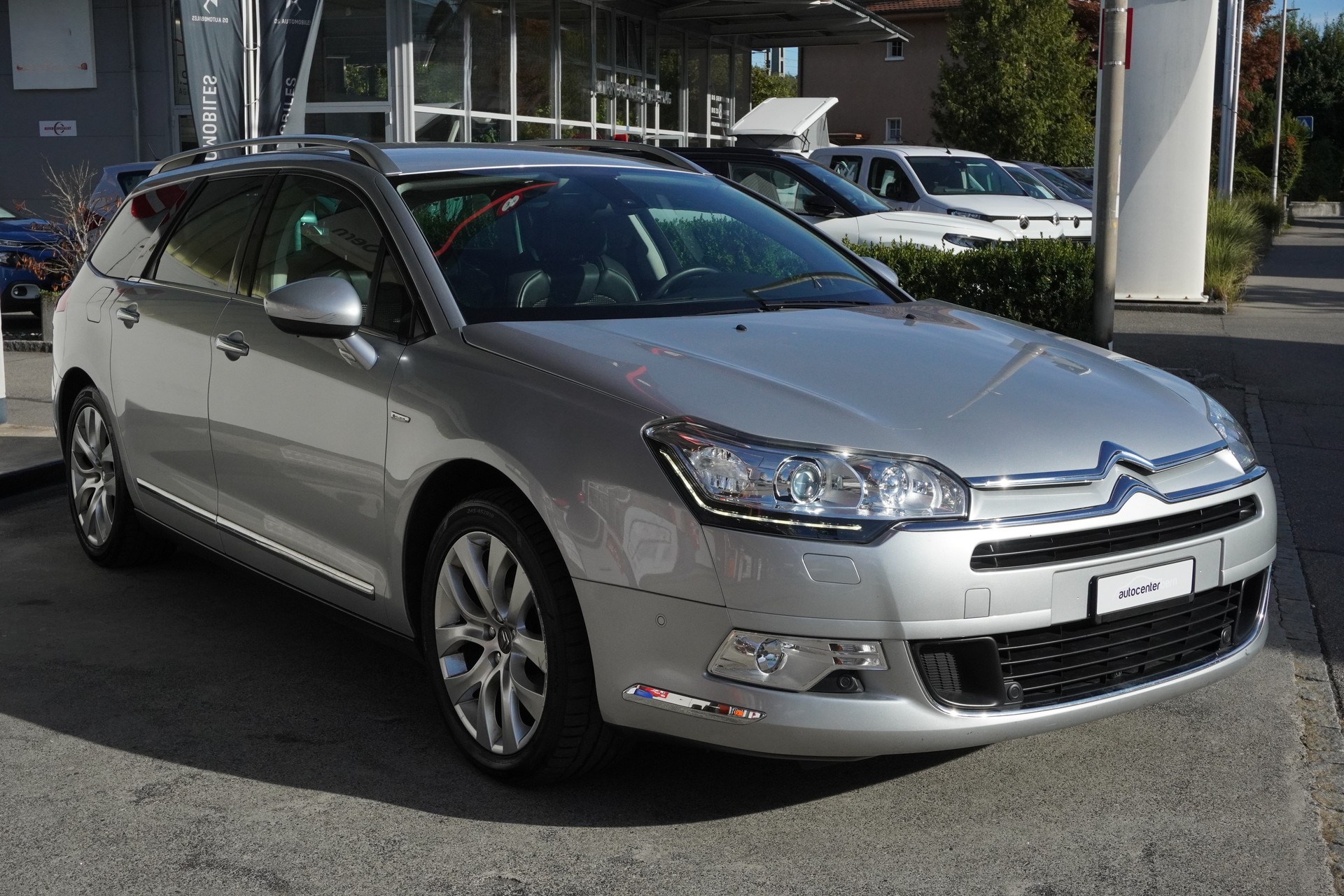 CITROEN C5 Tourer 1.6 Turbo Exclusive Automatic-image-2
