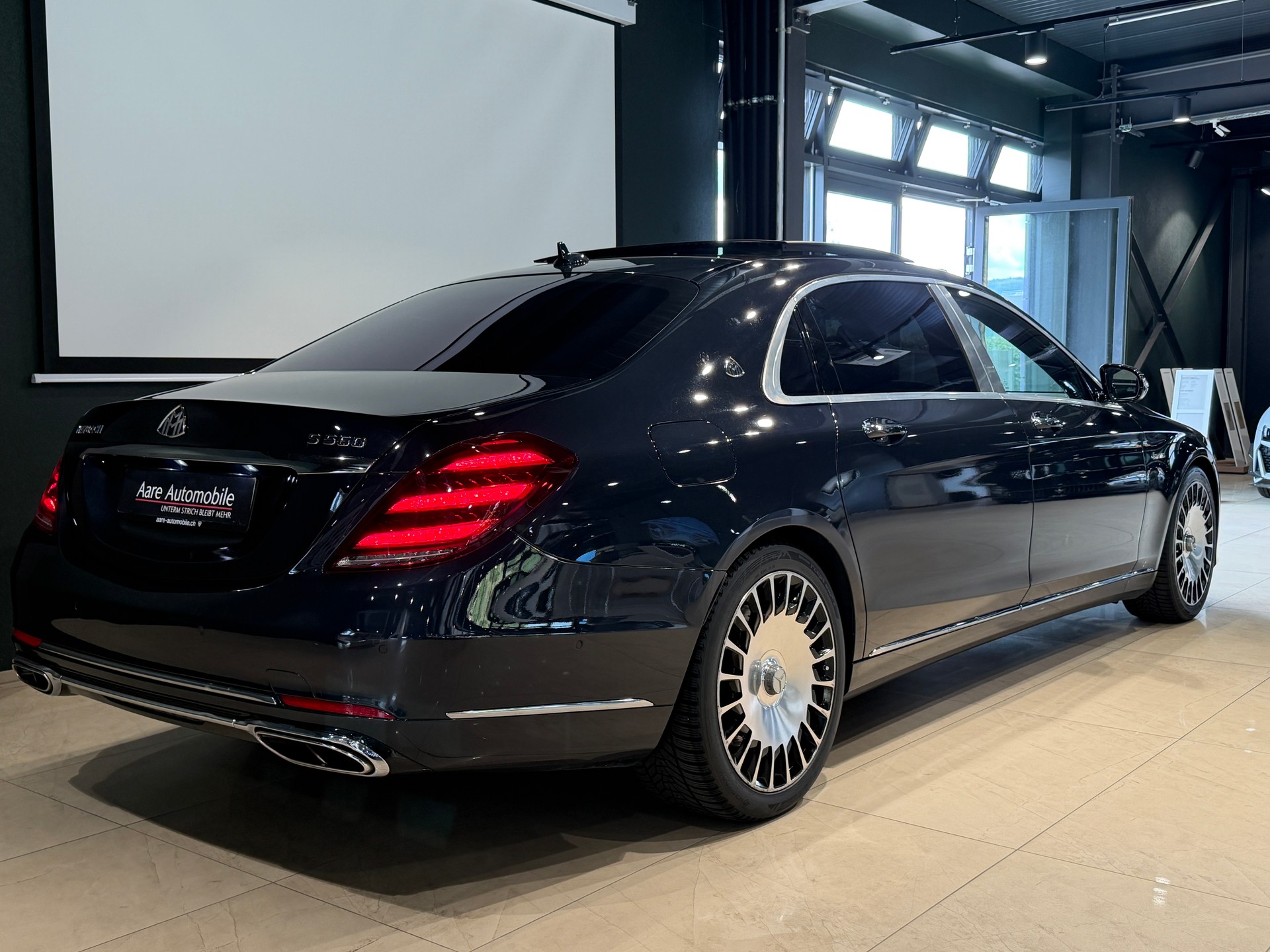 MERCEDES-BENZ S 500 Maybach 4Matic 9G-Tronic-image-5