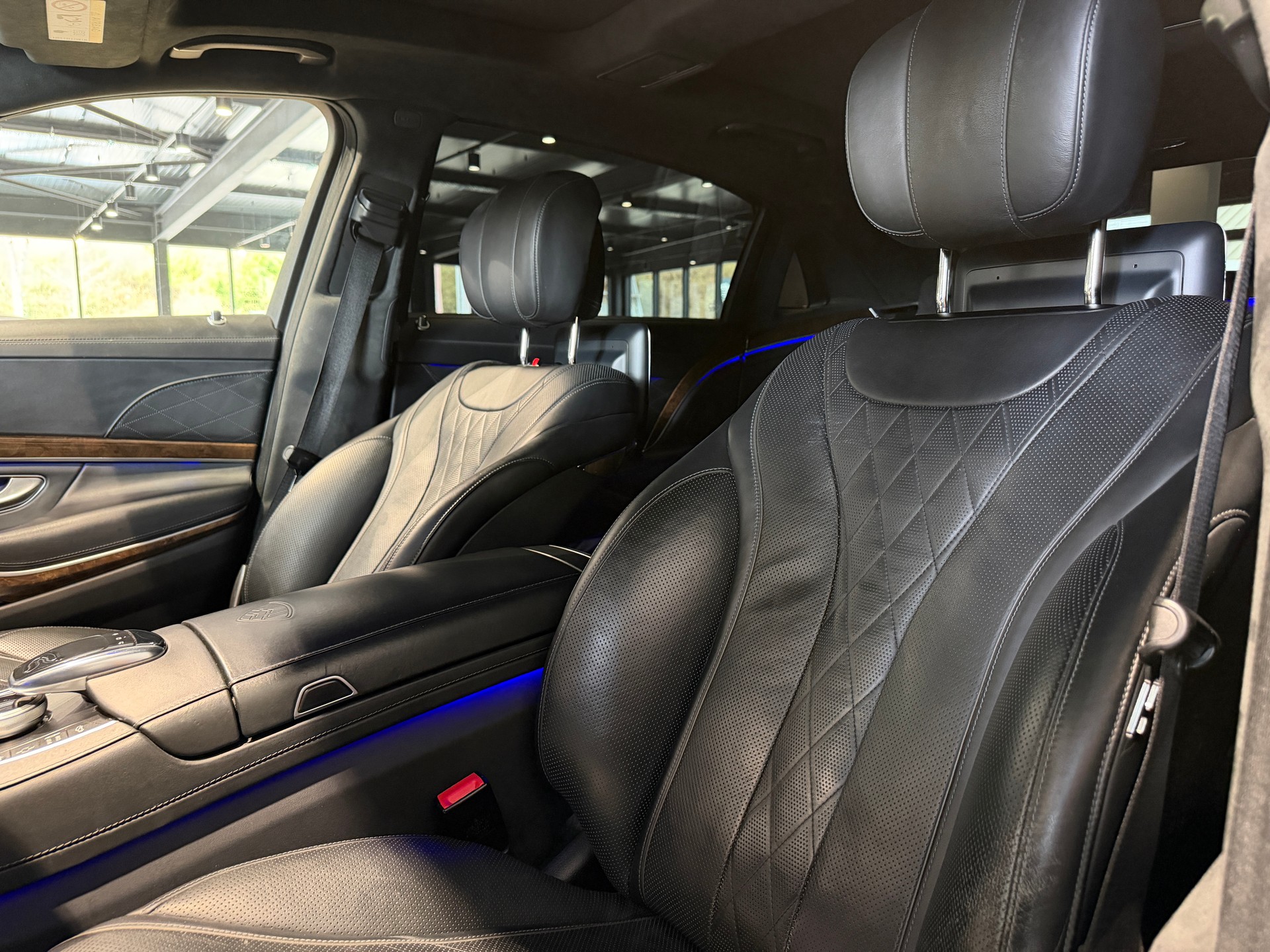 MERCEDES-BENZ S 500 Maybach 4Matic 9G-Tronic-image-13