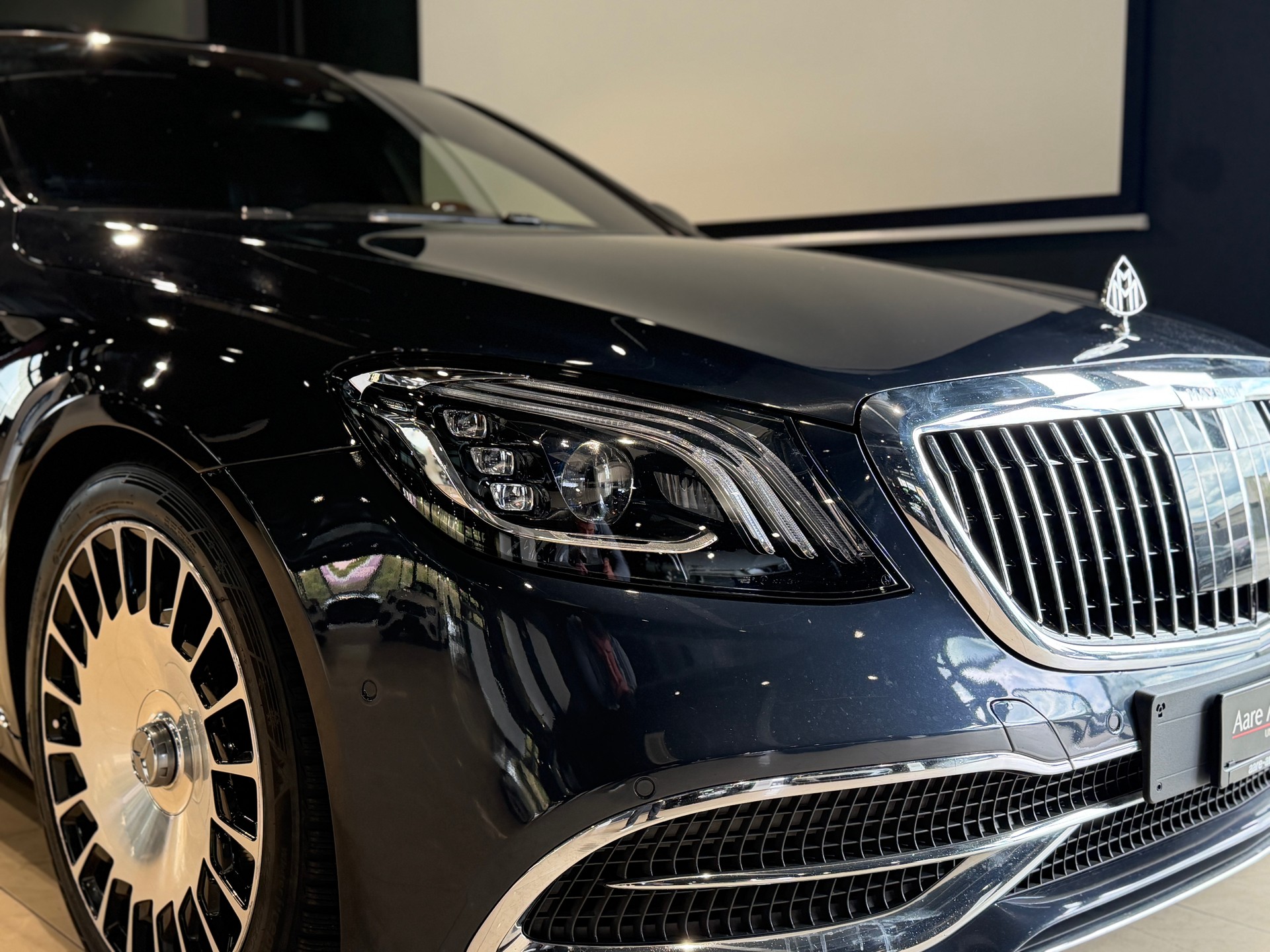 MERCEDES-BENZ S 500 Maybach 4Matic 9G-Tronic-image-2