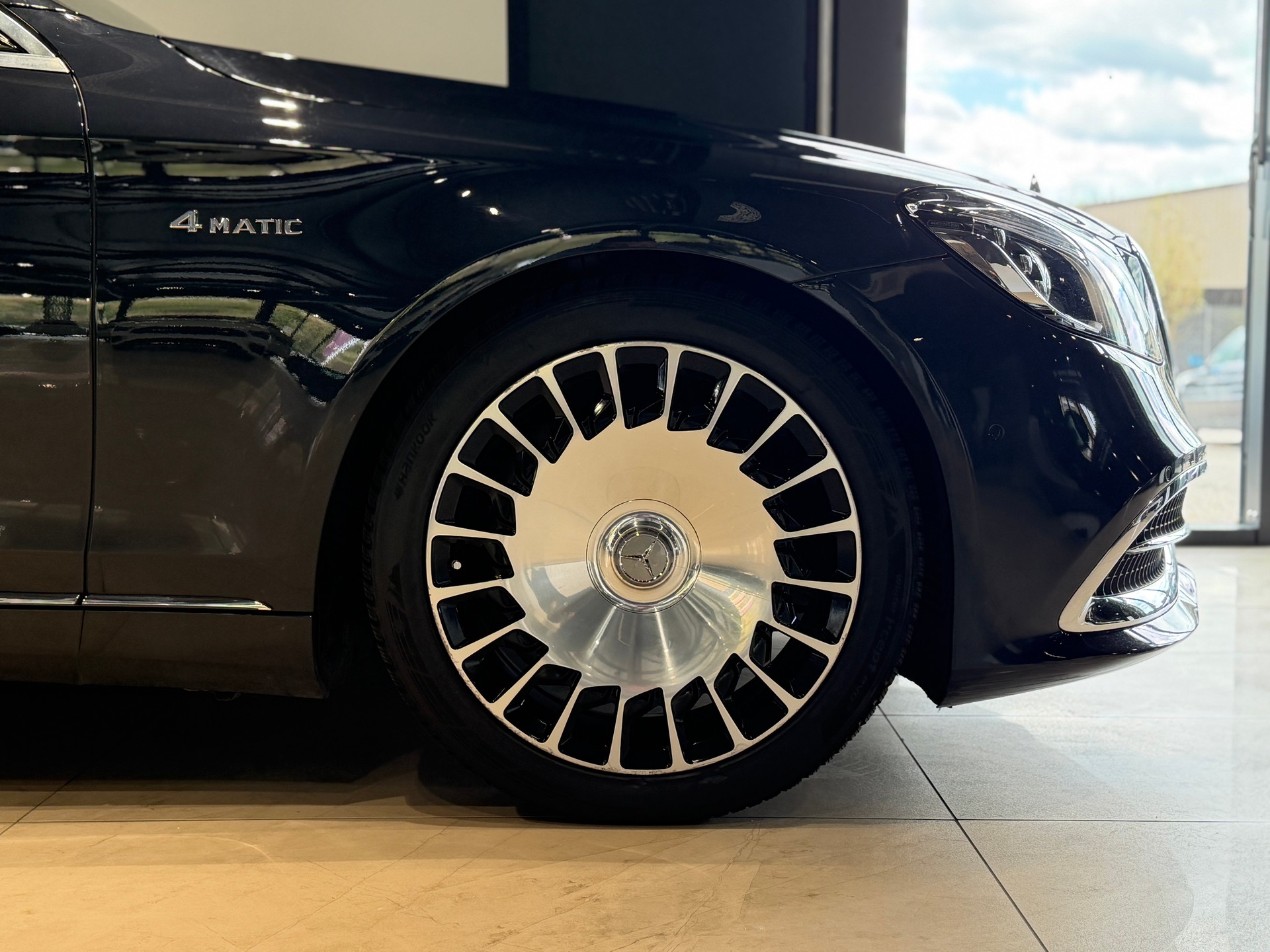 MERCEDES-BENZ S 500 Maybach 4Matic 9G-Tronic-image-3