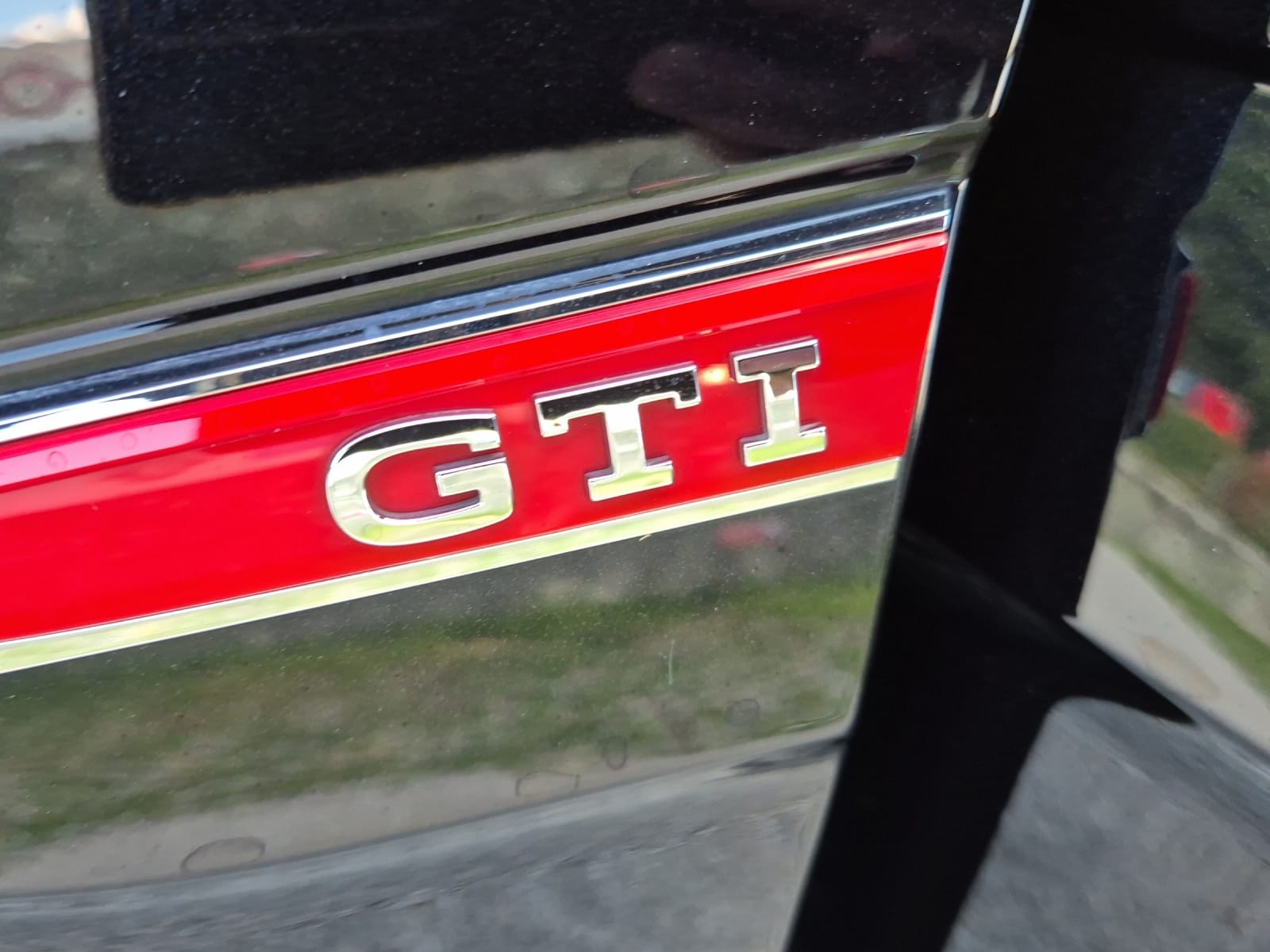 VW Polo 2.0 TSI GTI DSG-image-12