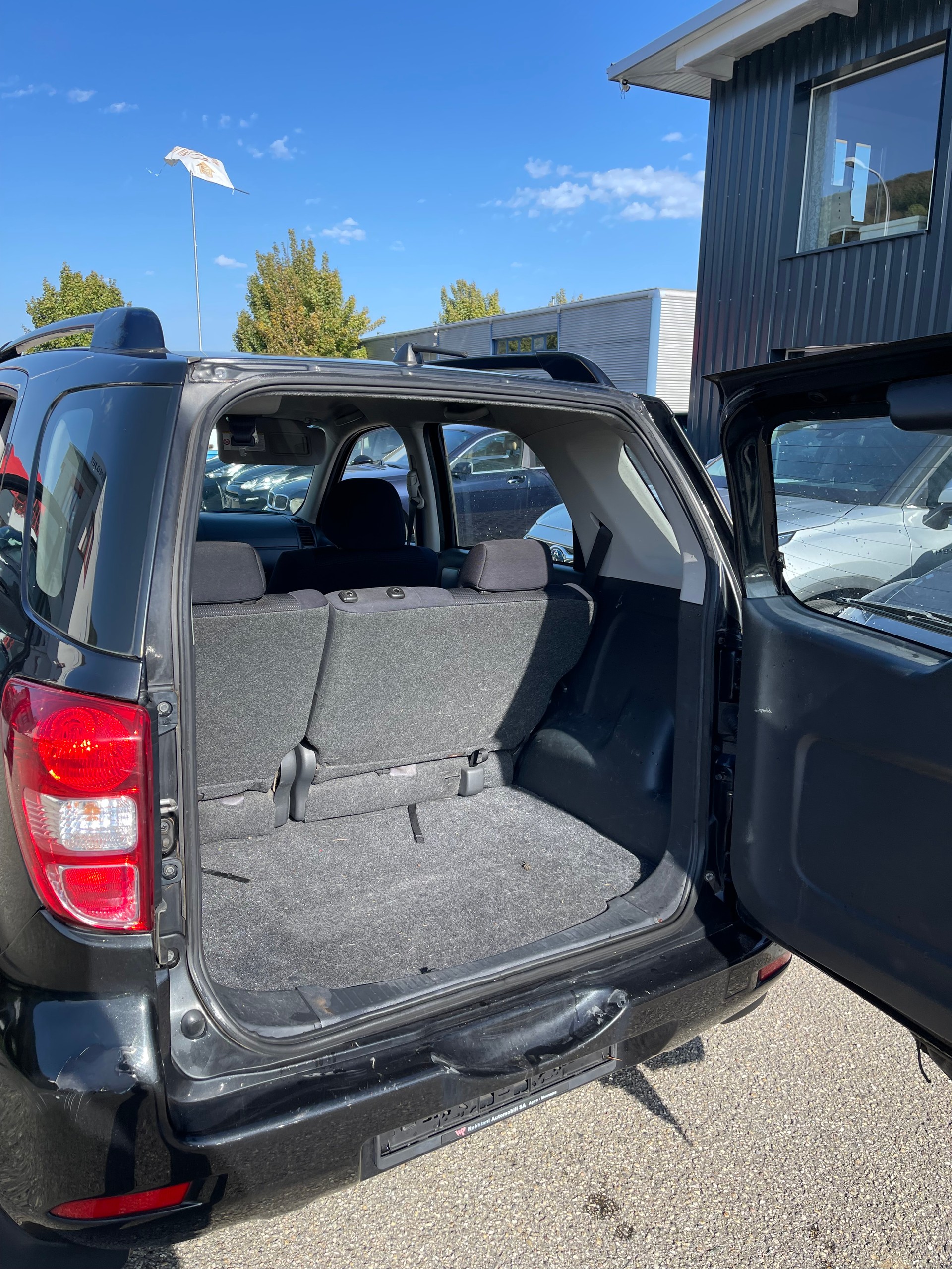 DAIHATSU Terios 1.5 16V SX Noblesse 4WD Automatic-image-11