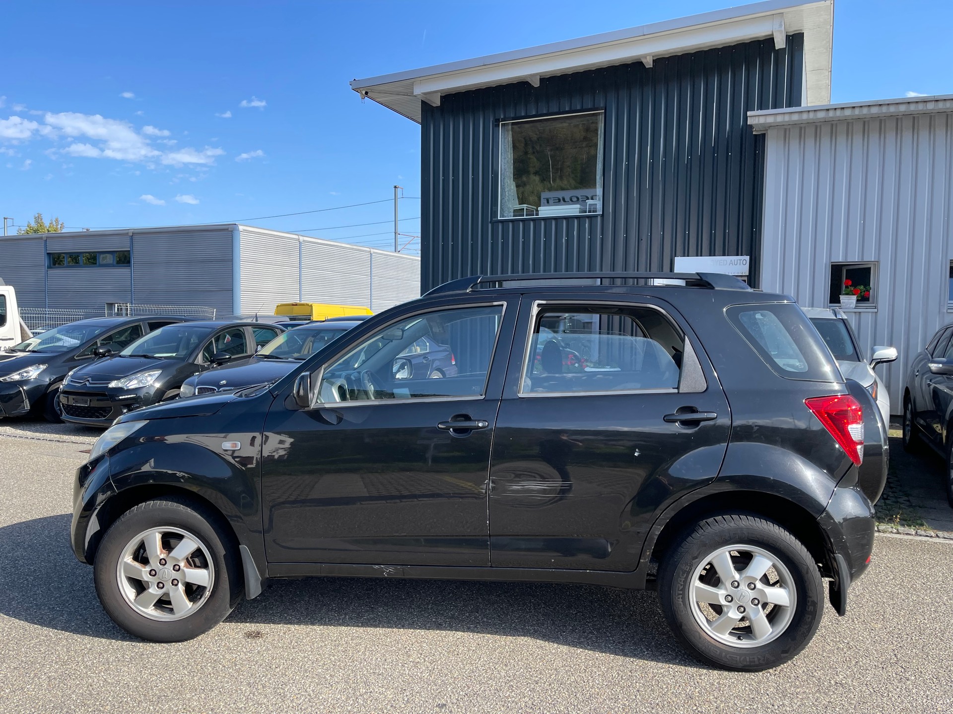 DAIHATSU Terios 1.5 16V SX Noblesse 4WD Automatic-image-7