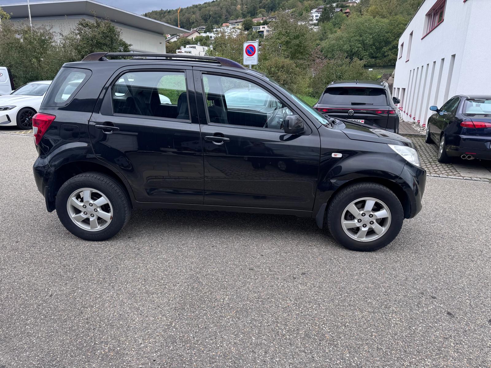 DAIHATSU Terios 1.5 16V SX Noblesse 4WD Automatic-image-5