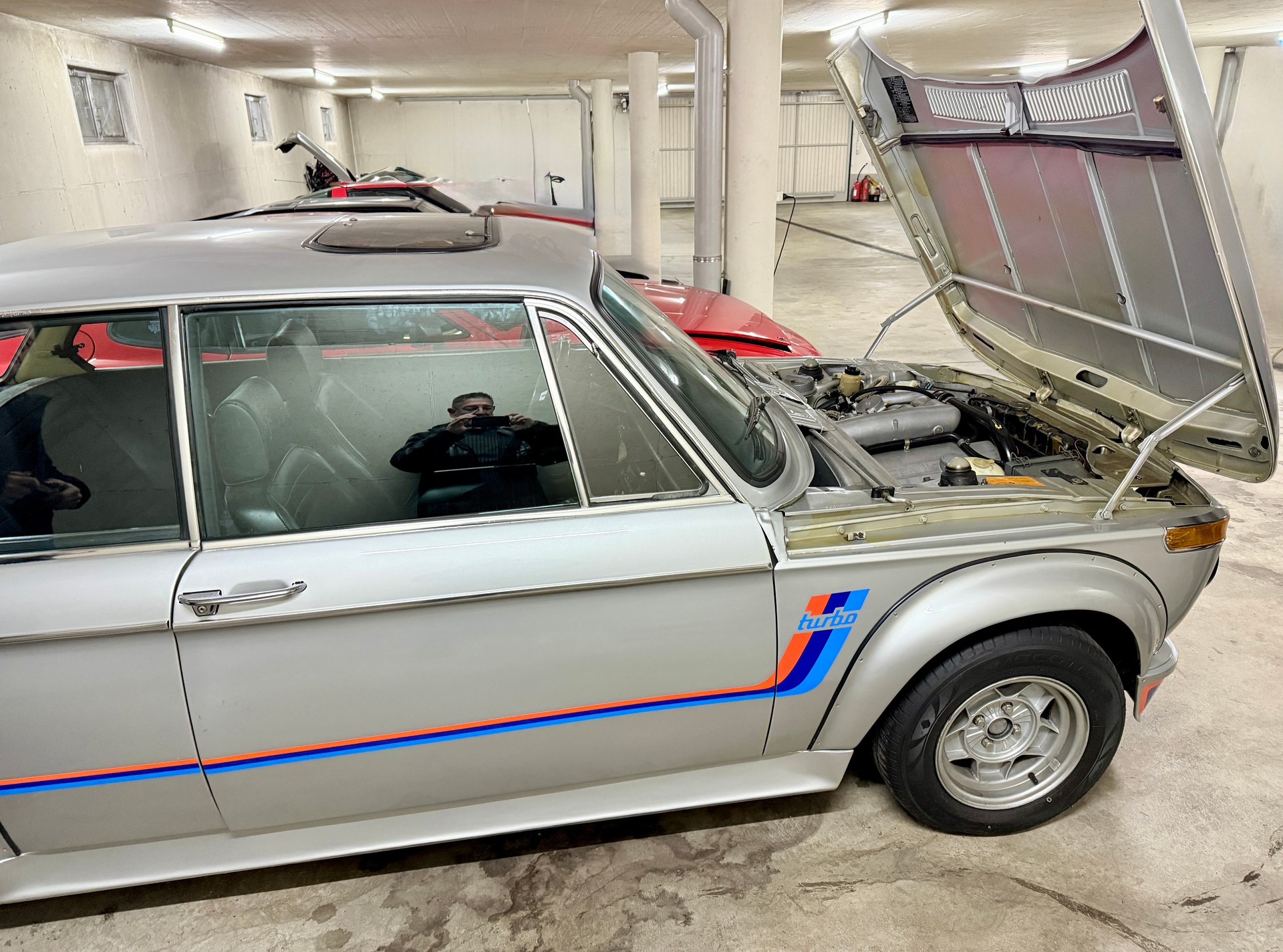 BMW 2002 Turbo-image-7
