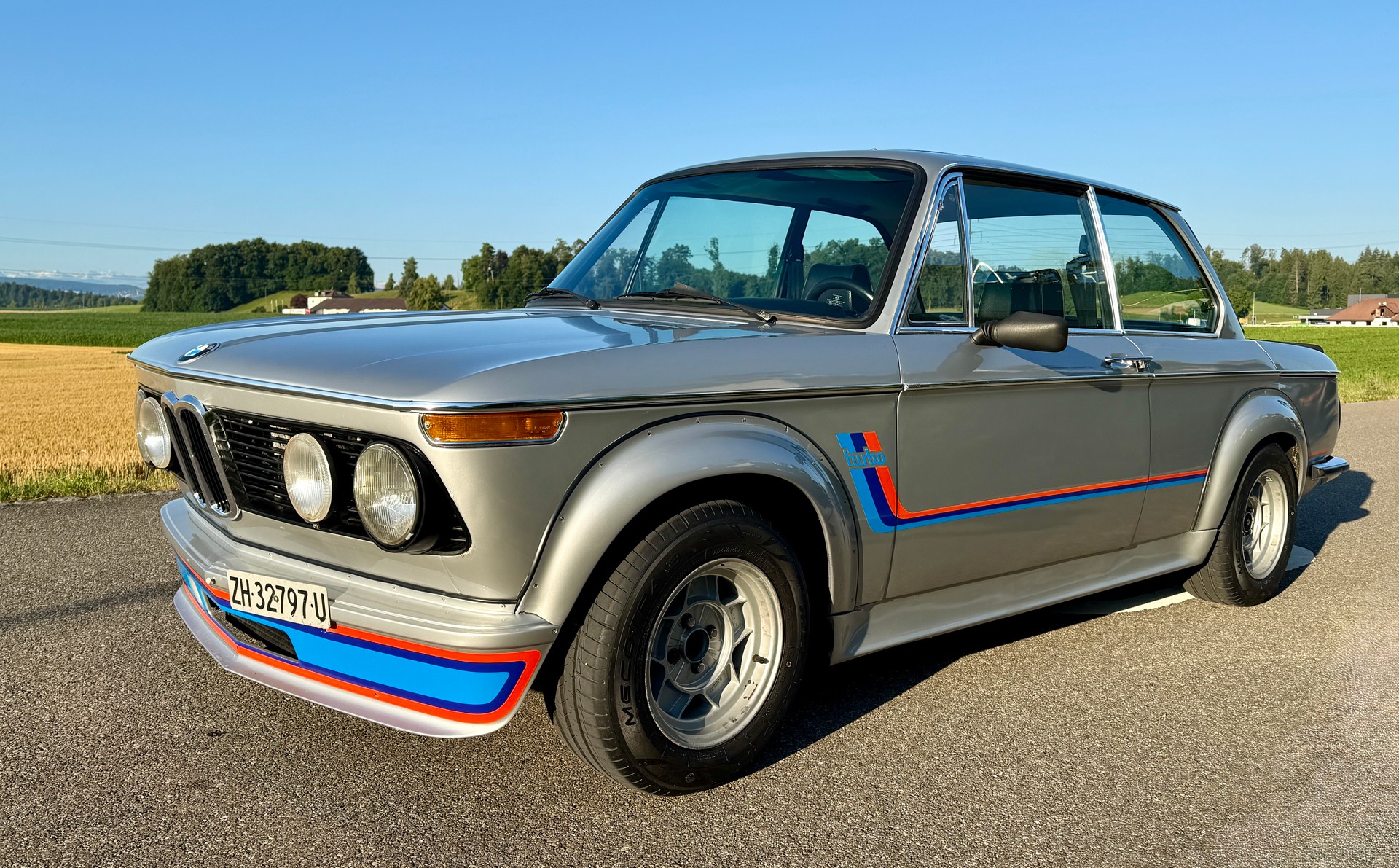 BMW 2002 Turbo-image-8