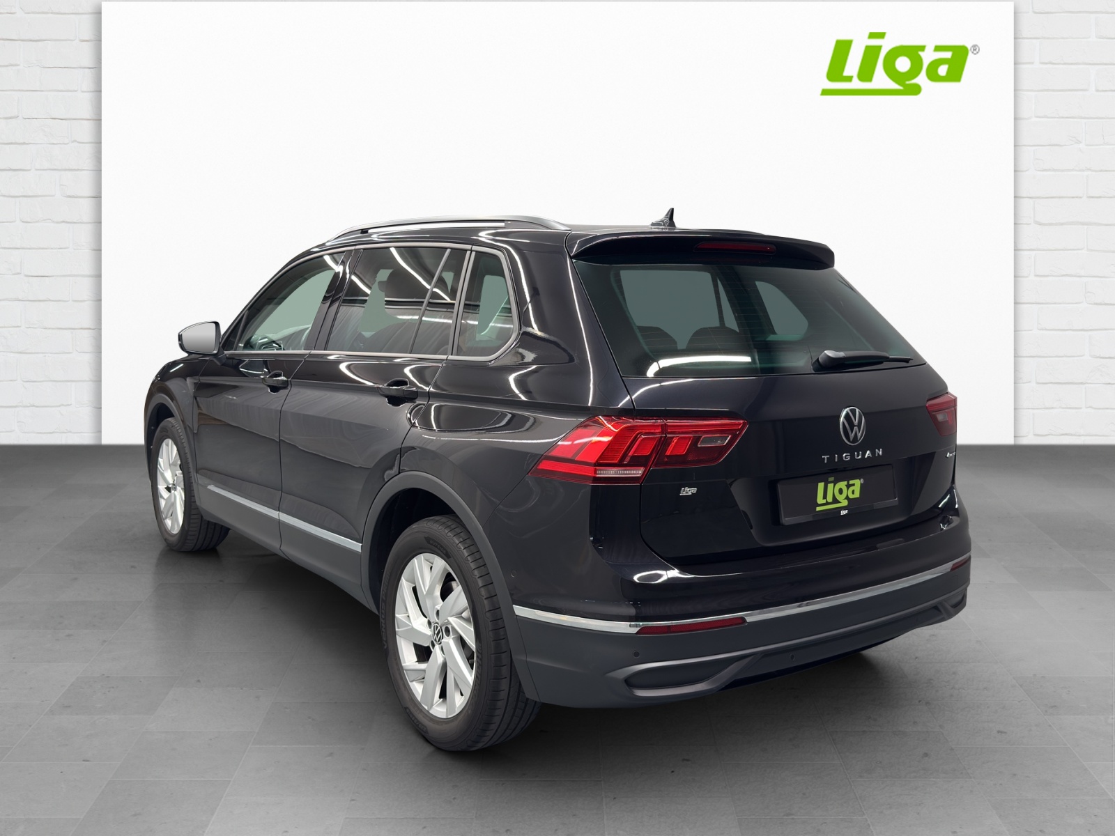 VW Tiguan 2.0 TDI SCR Life DSG-showroom-element-3