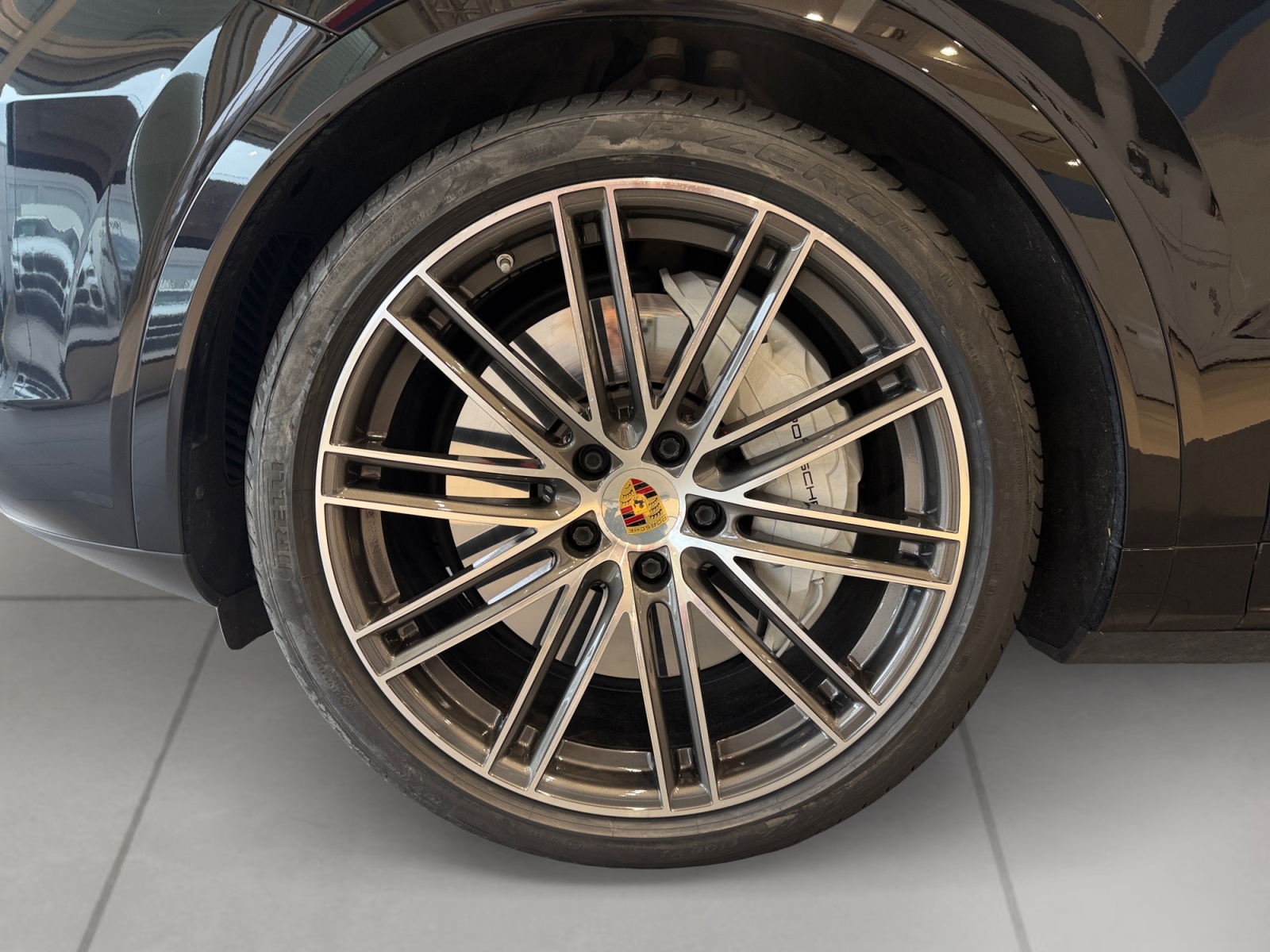 PORSCHE Cayenne Turbo Coupé-image-17
