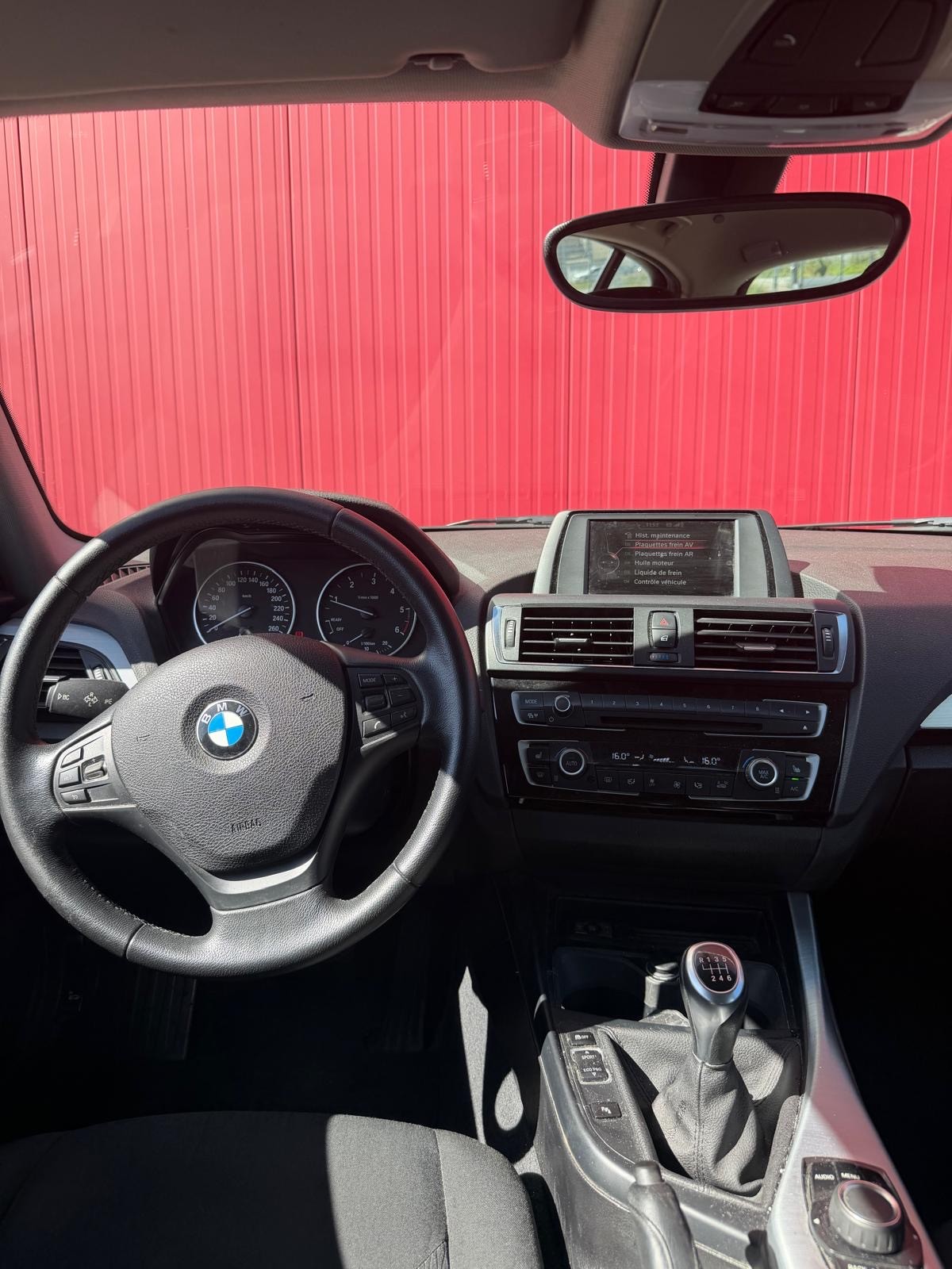 BMW 118d xDrive-image-5