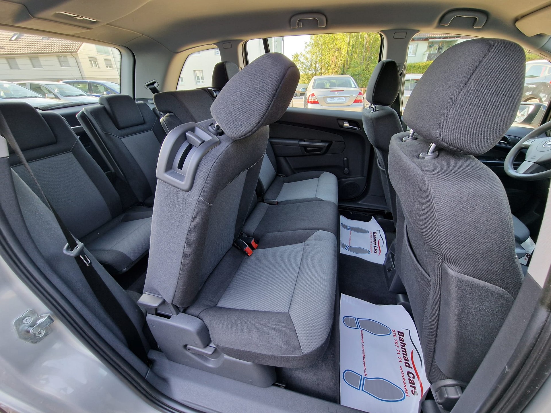 OPEL Zafira 1.9 CDTI Enjoy Automatic-image-9