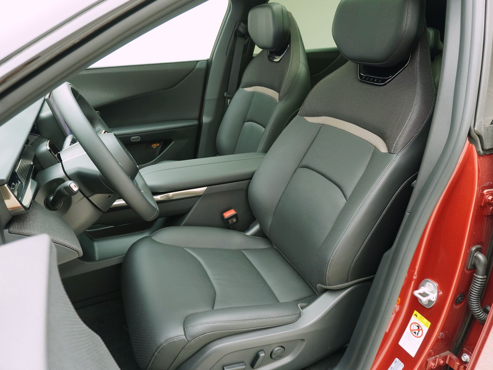 MAZDA CX-6e Takumi-image-11