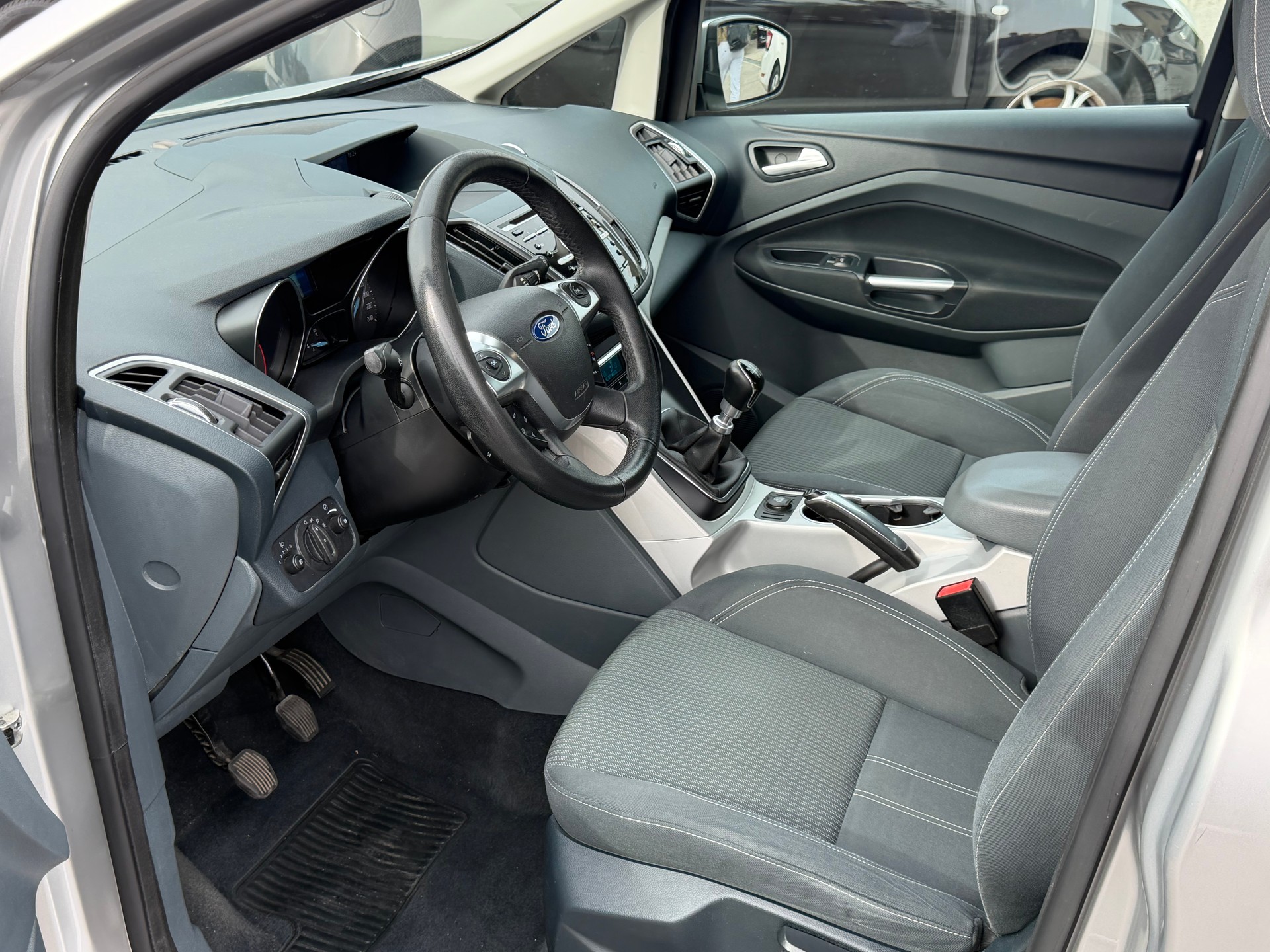 FORD Grand C-Max 2.0 TDCi Titanium-image-10