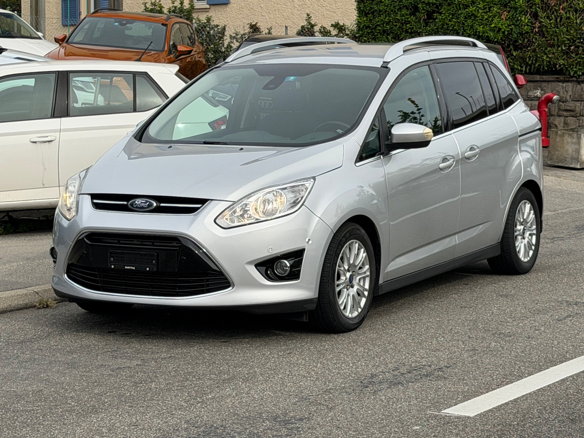FORD Grand C-Max 2.0 TDCi Titanium-image-1
