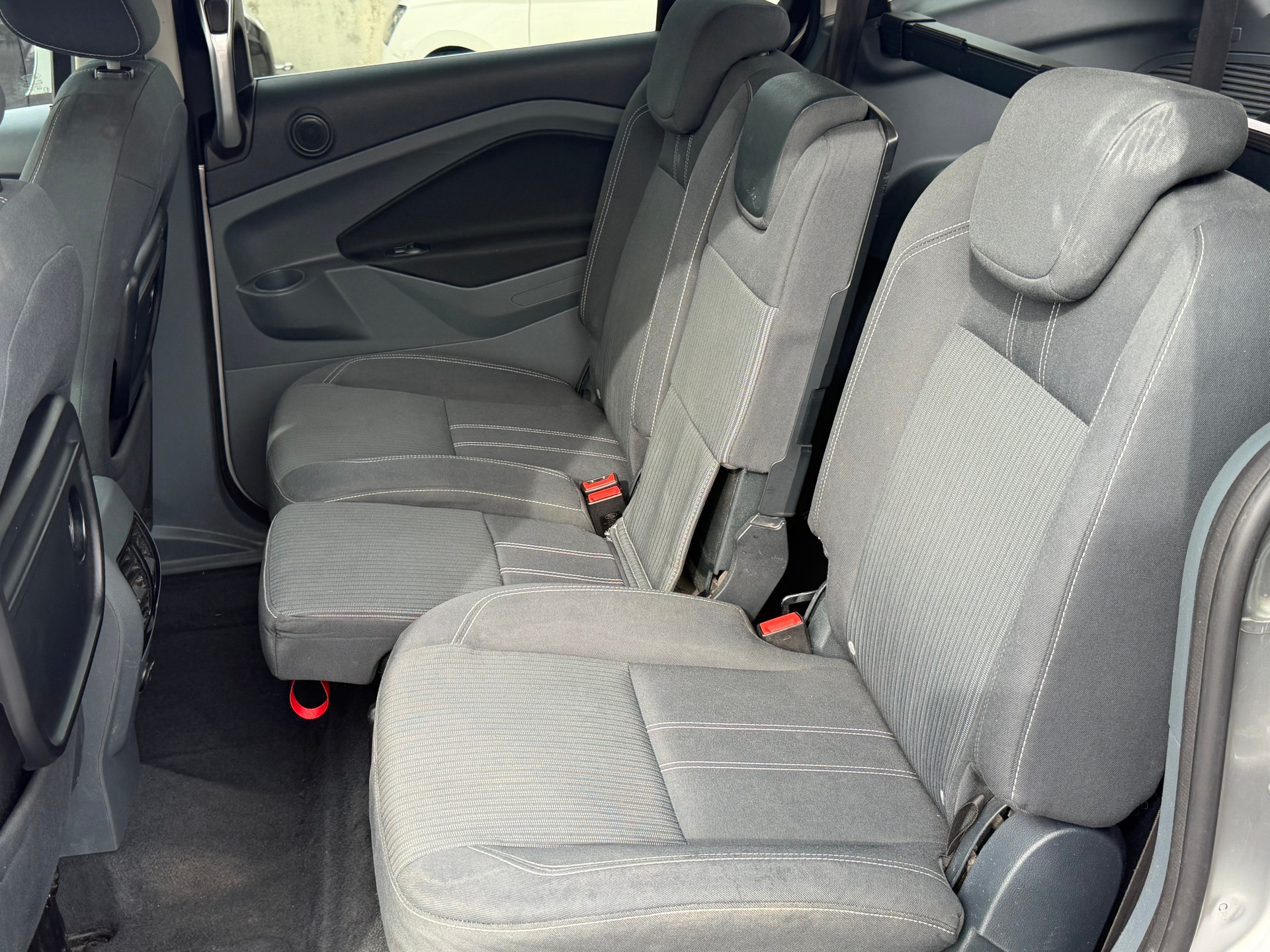 FORD Grand C-Max 2.0 TDCi Titanium-image-5