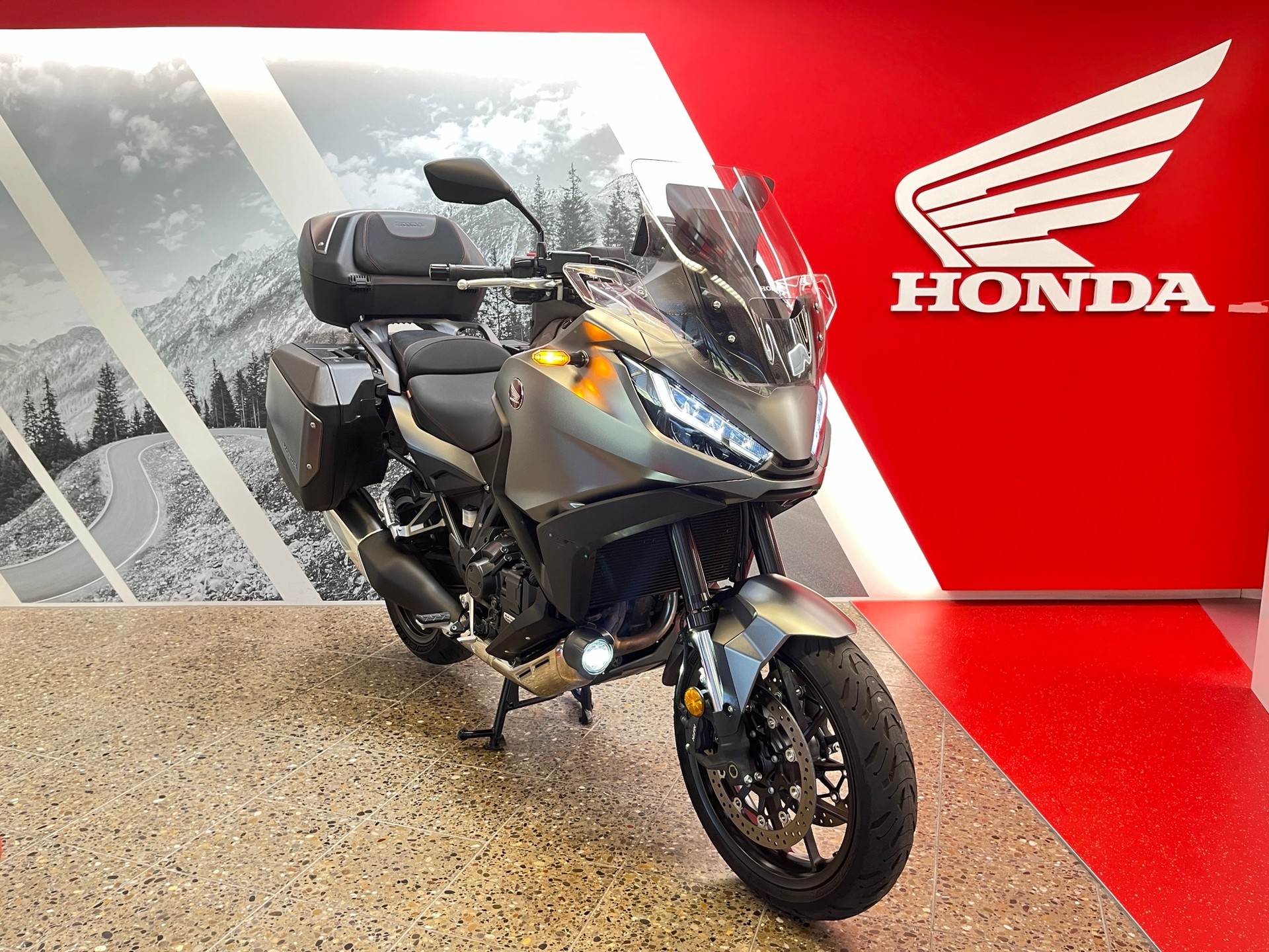 HONDA NT 1100 DCT-showroom-element-2