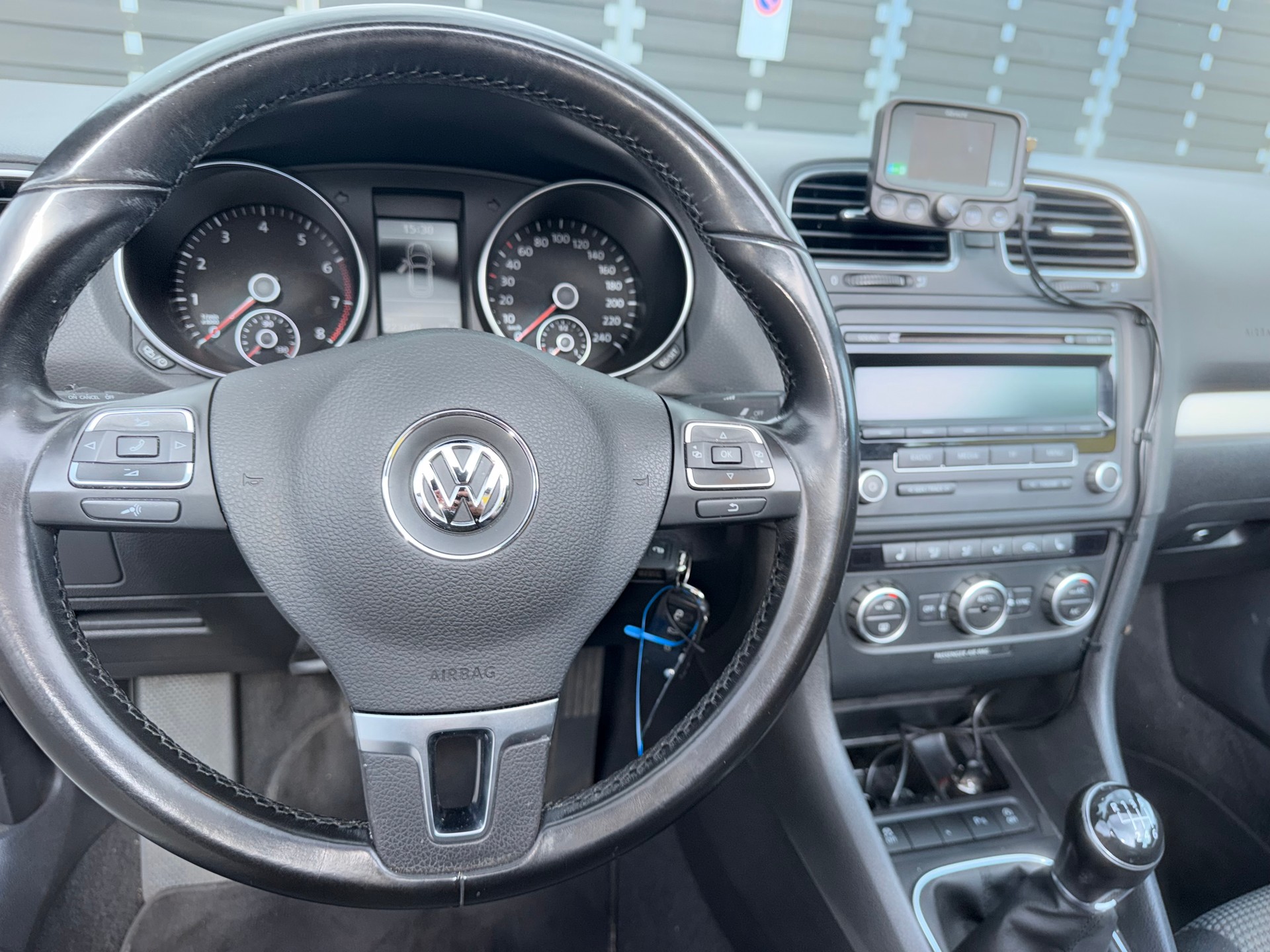 VW Golf Cabrio 1.2 TSI BMT day & night-image-9