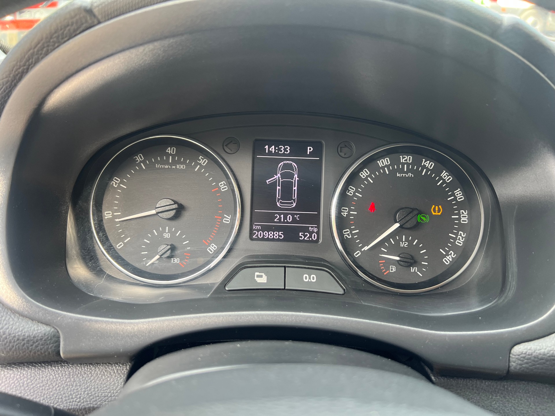 SKODA Fabia 1.2 TSI Elegance DSG-image-12