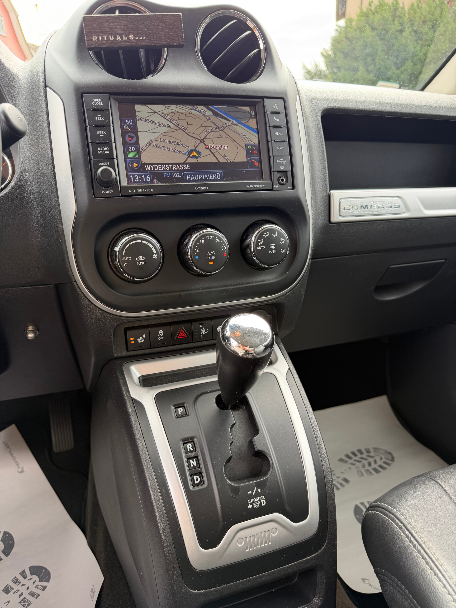 JEEP Compass 2.4 Limited Automatic-image-10