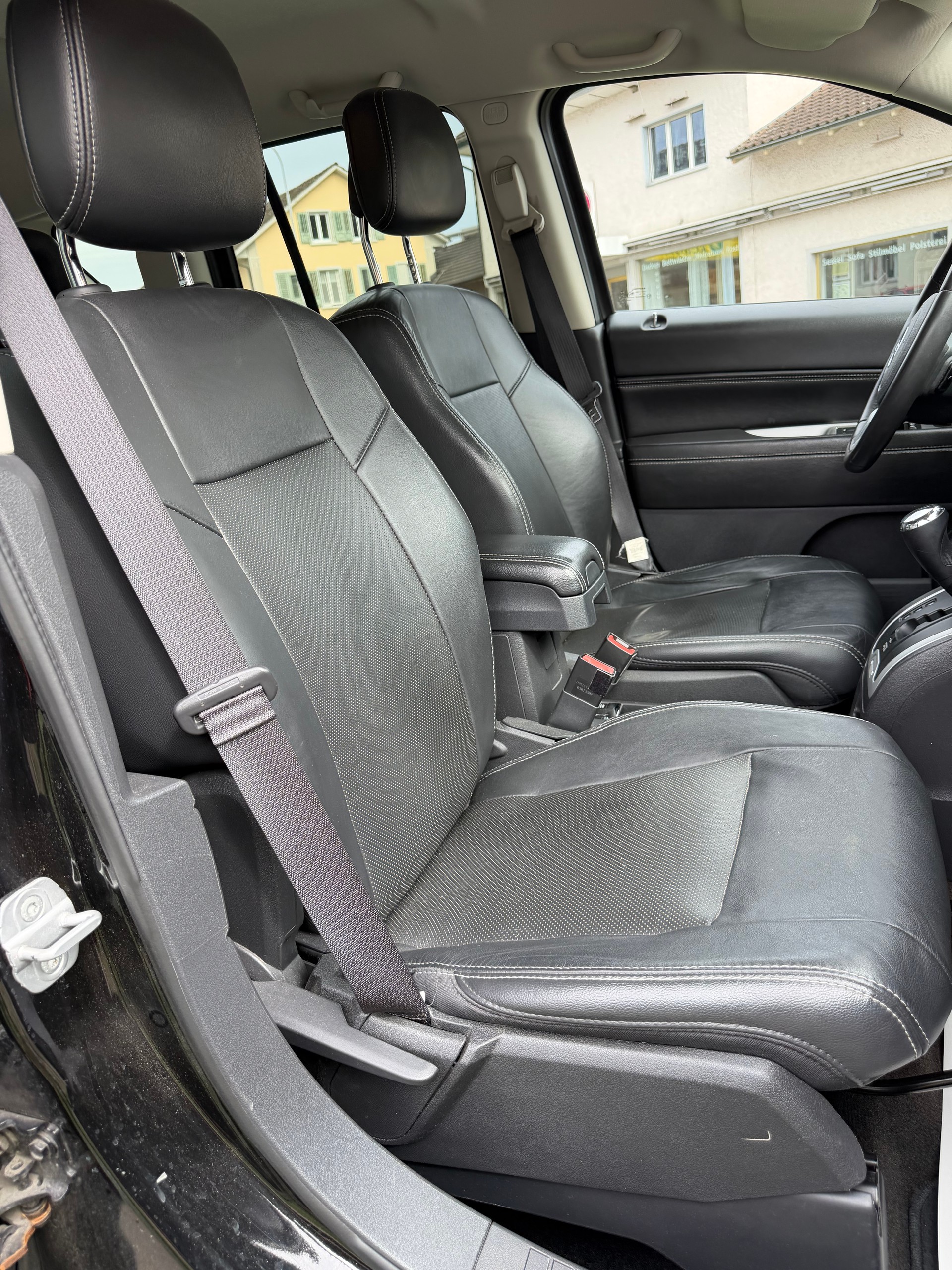 JEEP Compass 2.4 Limited Automatic-image-12