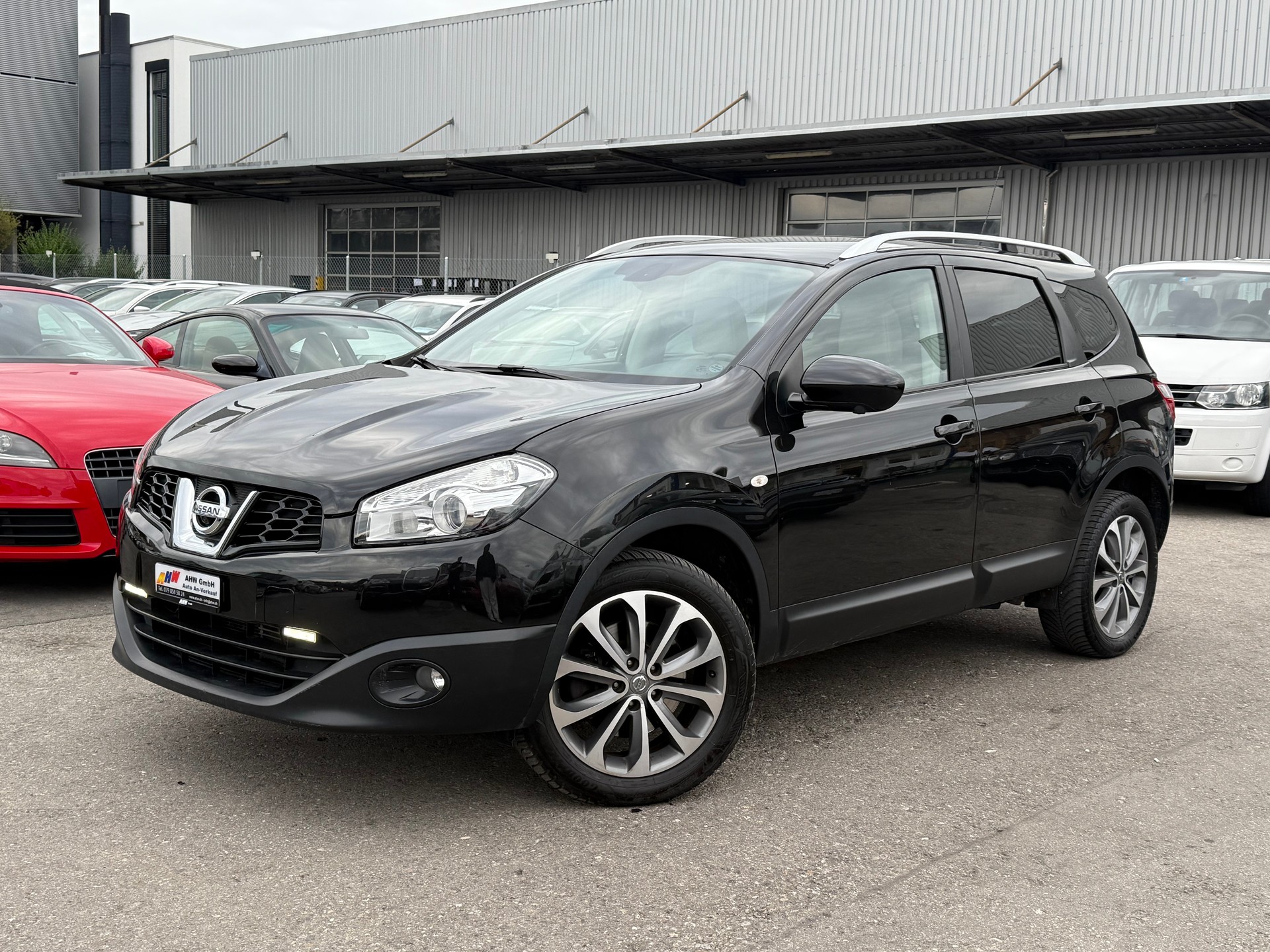 NISSAN Qashqai +2 2.0 4WD 360 XTronic CVT / Frisch ab MFK / 7 Plätzer / 360° Kamera / Leder / BOSE Sound-image-0