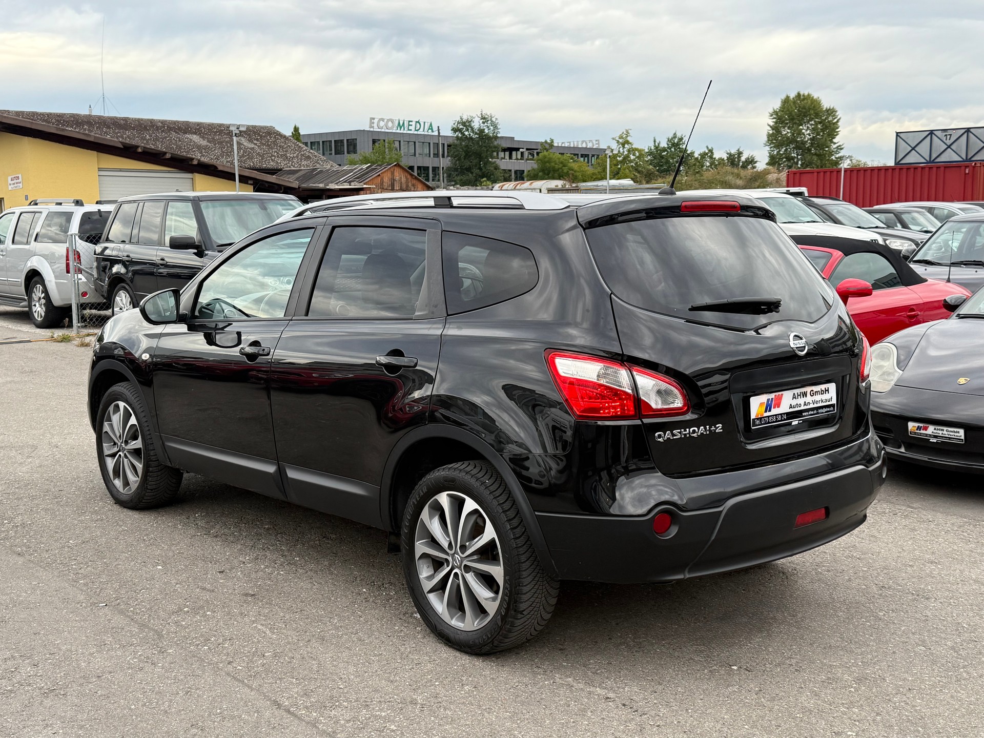 NISSAN Qashqai +2 2.0 4WD 360 XTronic CVT / Frisch ab MFK / 7 Plätzer / 360° Kamera / Leder / BOSE Sound-image-5