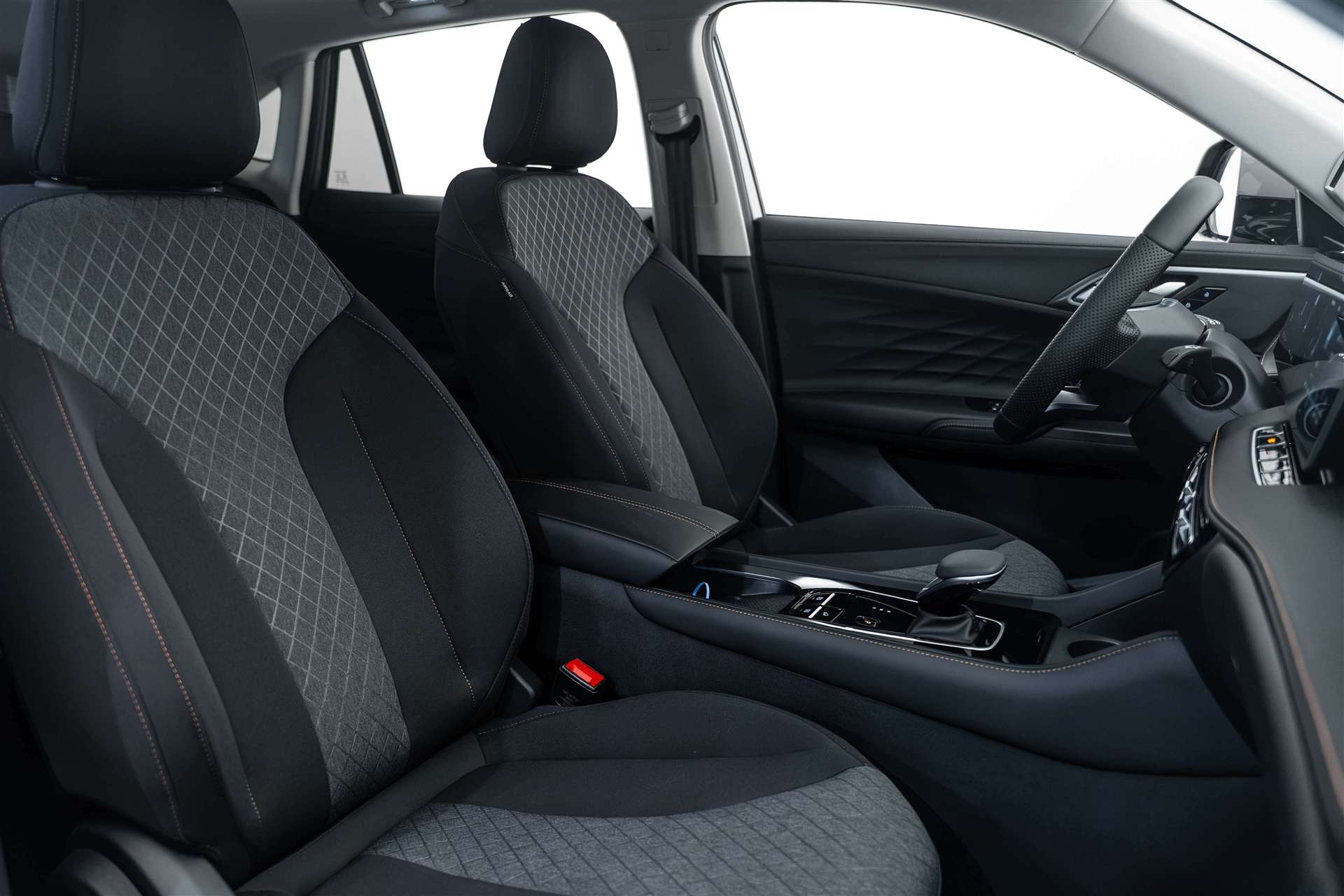 MG MG HS 1.5 T PHEV Comfort 272PS Automat-image-11