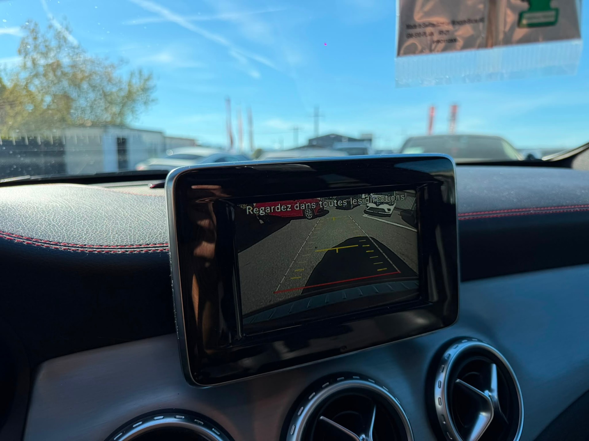 MERCEDES-BENZ GLA 250 AMG Line 4Matic 7G-DCT Garantie 2 ans expertiser du jours-image-13