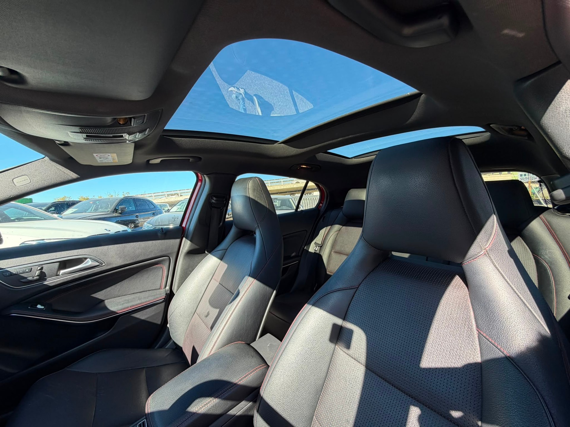 MERCEDES-BENZ GLA 250 AMG Line 4Matic 7G-DCT Garantie 2 ans expertiser du jours-image-8