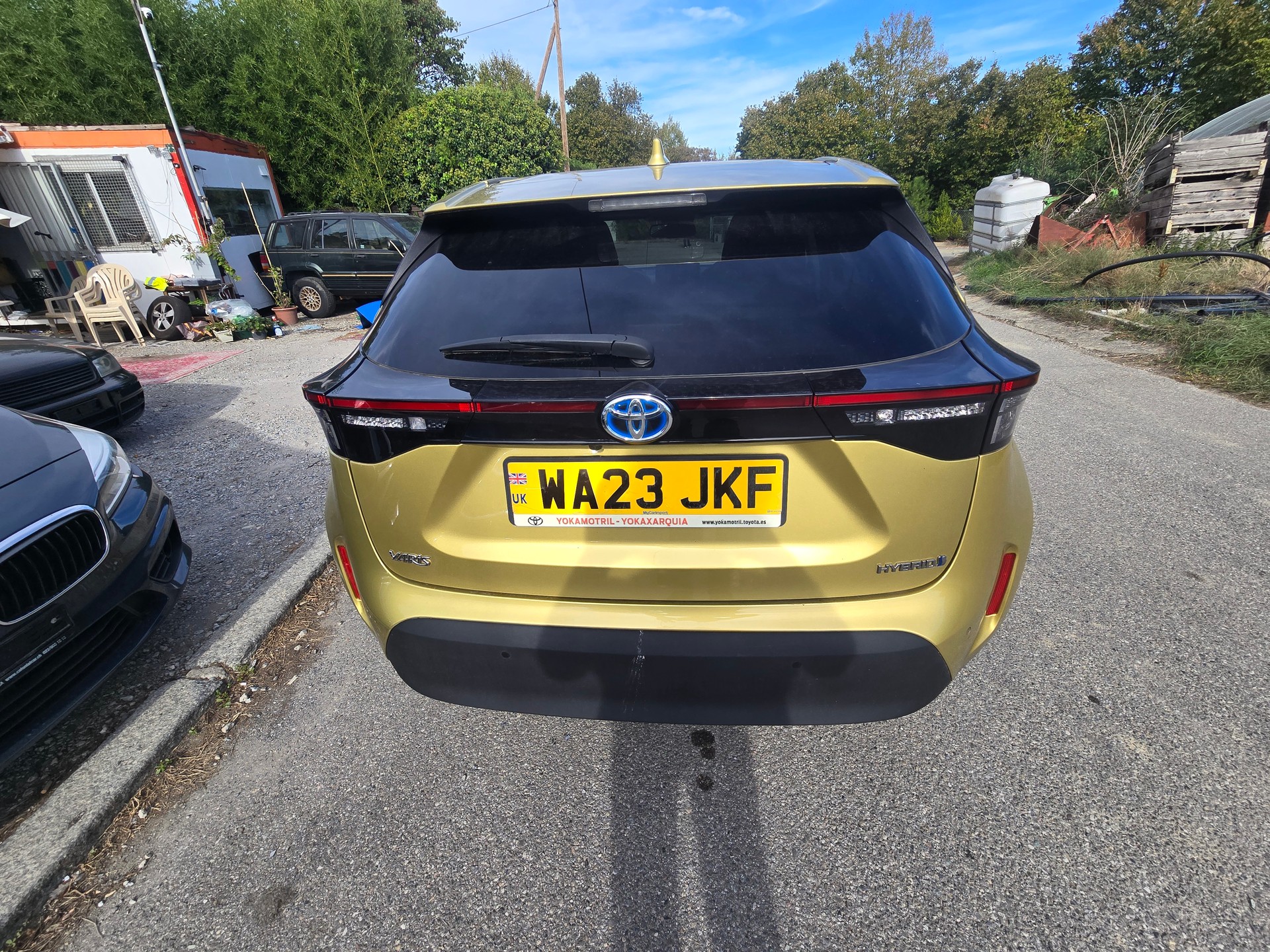 TOYOTA YARIS CROSS-image-2