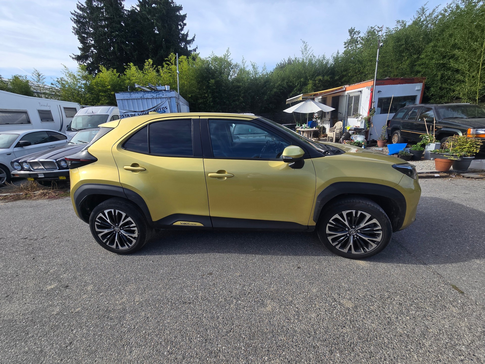 TOYOTA YARIS CROSS-image-5