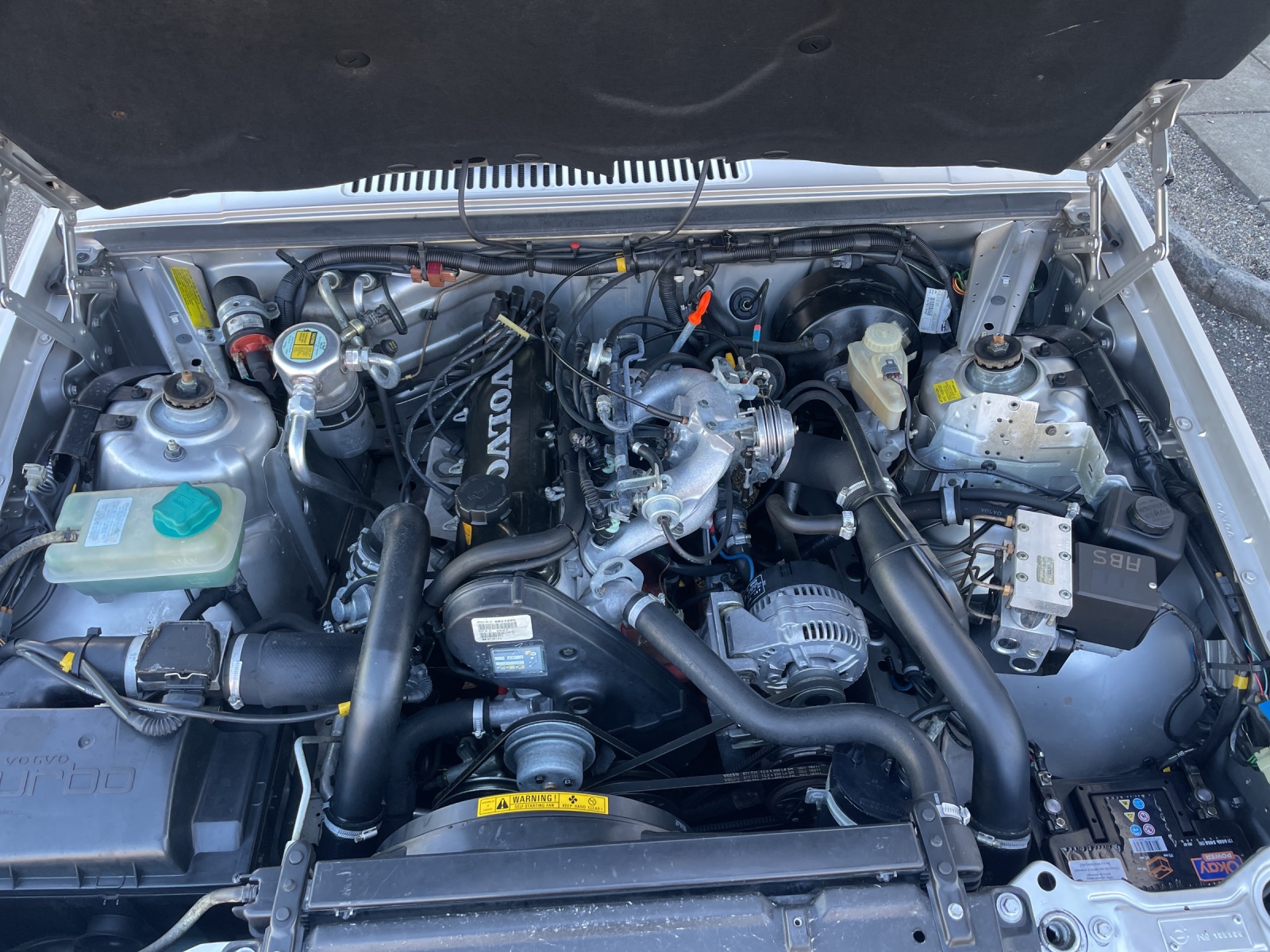 VOLVO 940 2.3 Polar Turbo-image-12