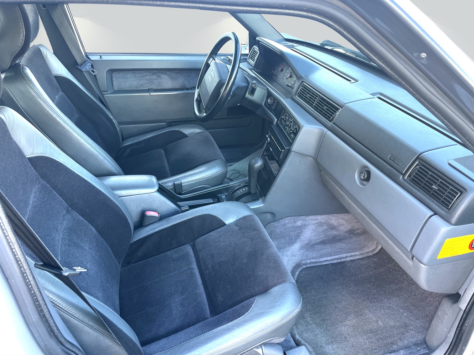 VOLVO 940 2.3 Polar Turbo-image-6
