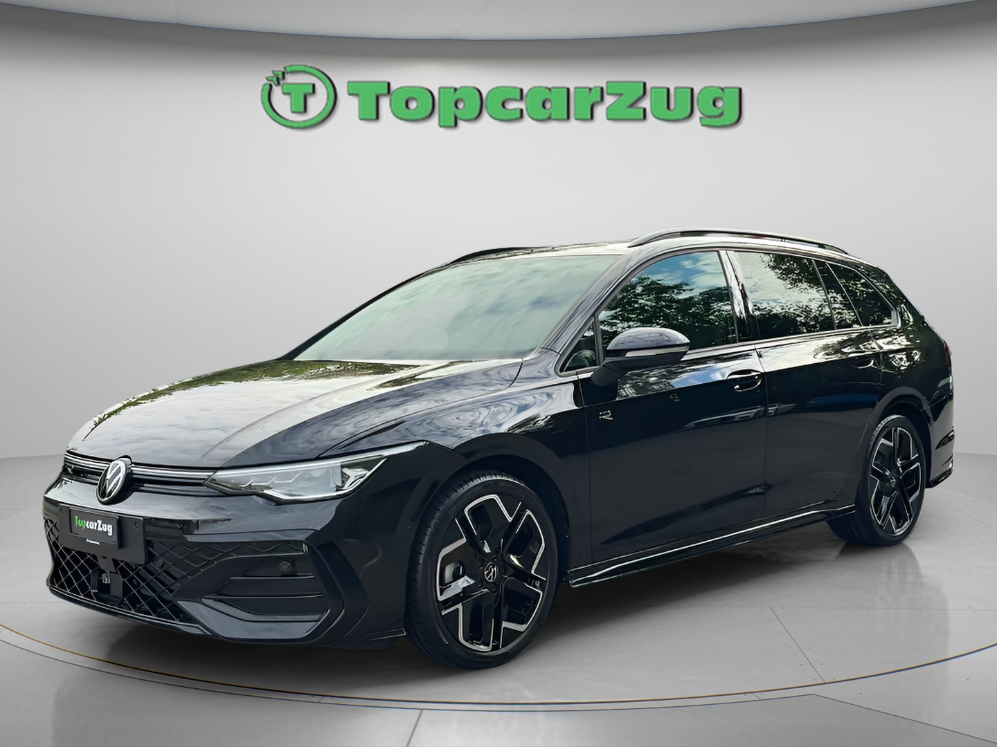 VW Golf Variant 1.5 eTSI mHEV R-Line DSG-image-1